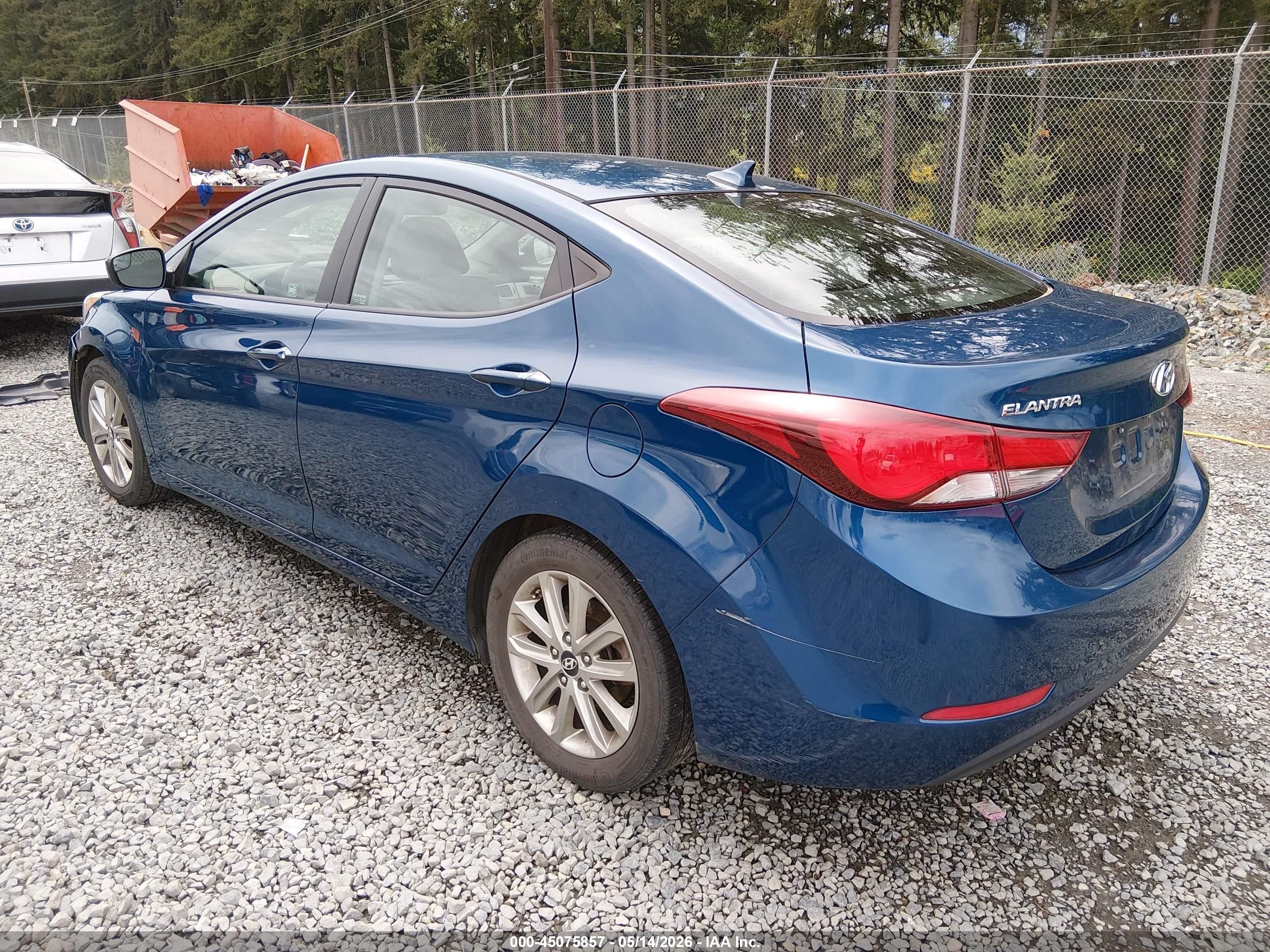 2014 Hyundai Elantra Se Blue vin: KMHDH4AE4EU144139
