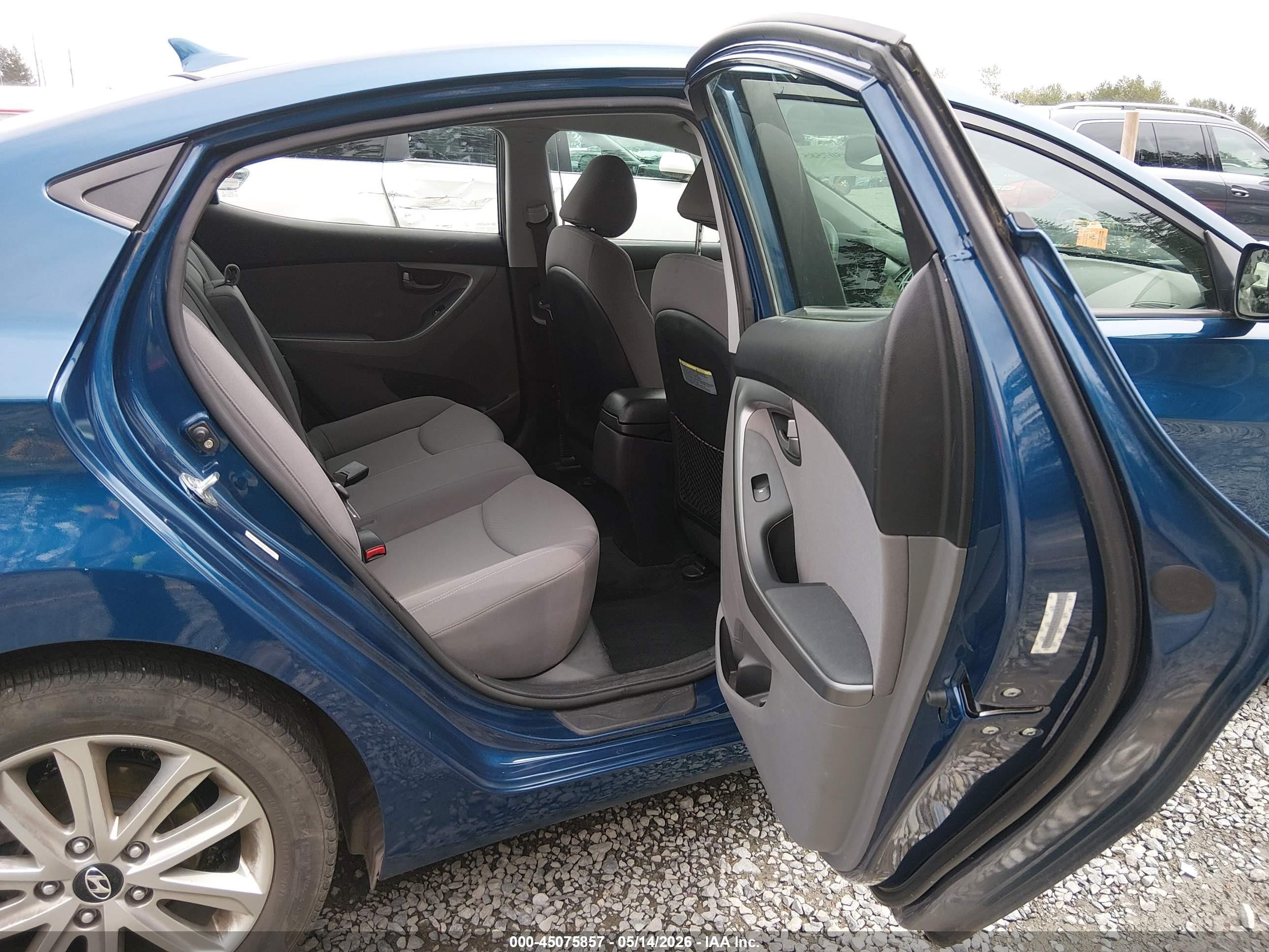 2014 Hyundai Elantra Se Blue vin: KMHDH4AE4EU144139