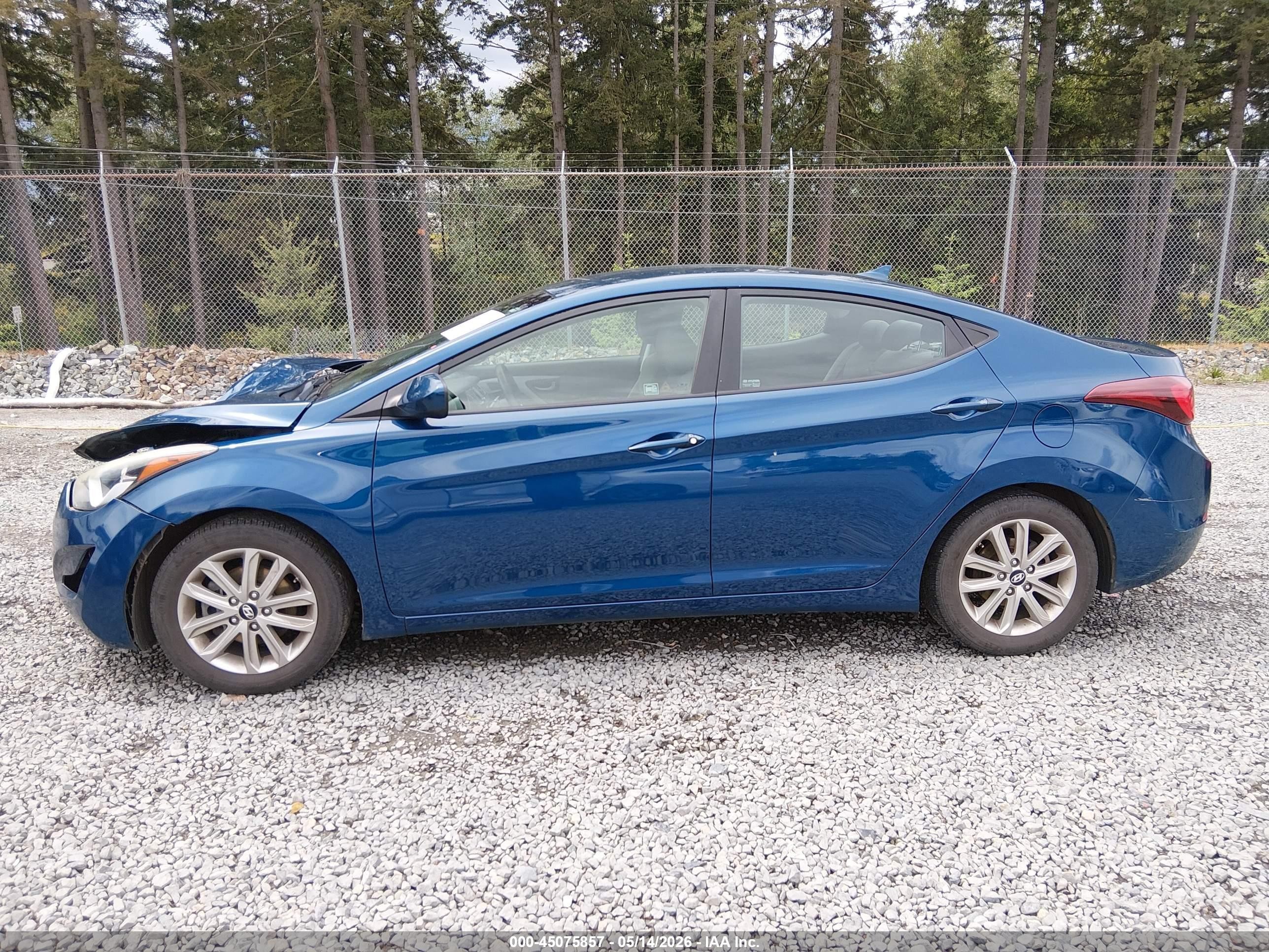 2014 Hyundai Elantra Se Blue vin: KMHDH4AE4EU144139