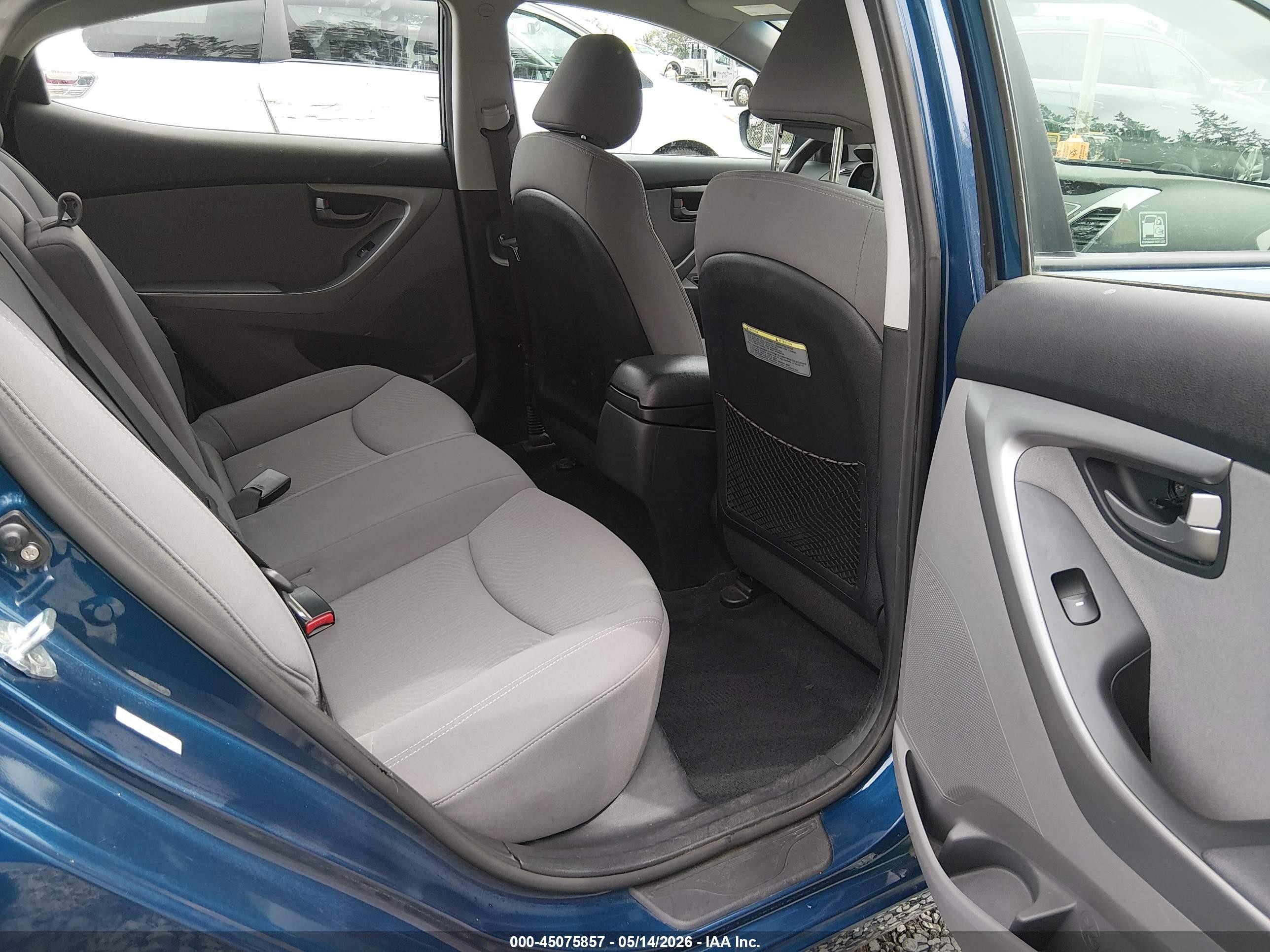 2014 Hyundai Elantra Se Blue vin: KMHDH4AE4EU144139