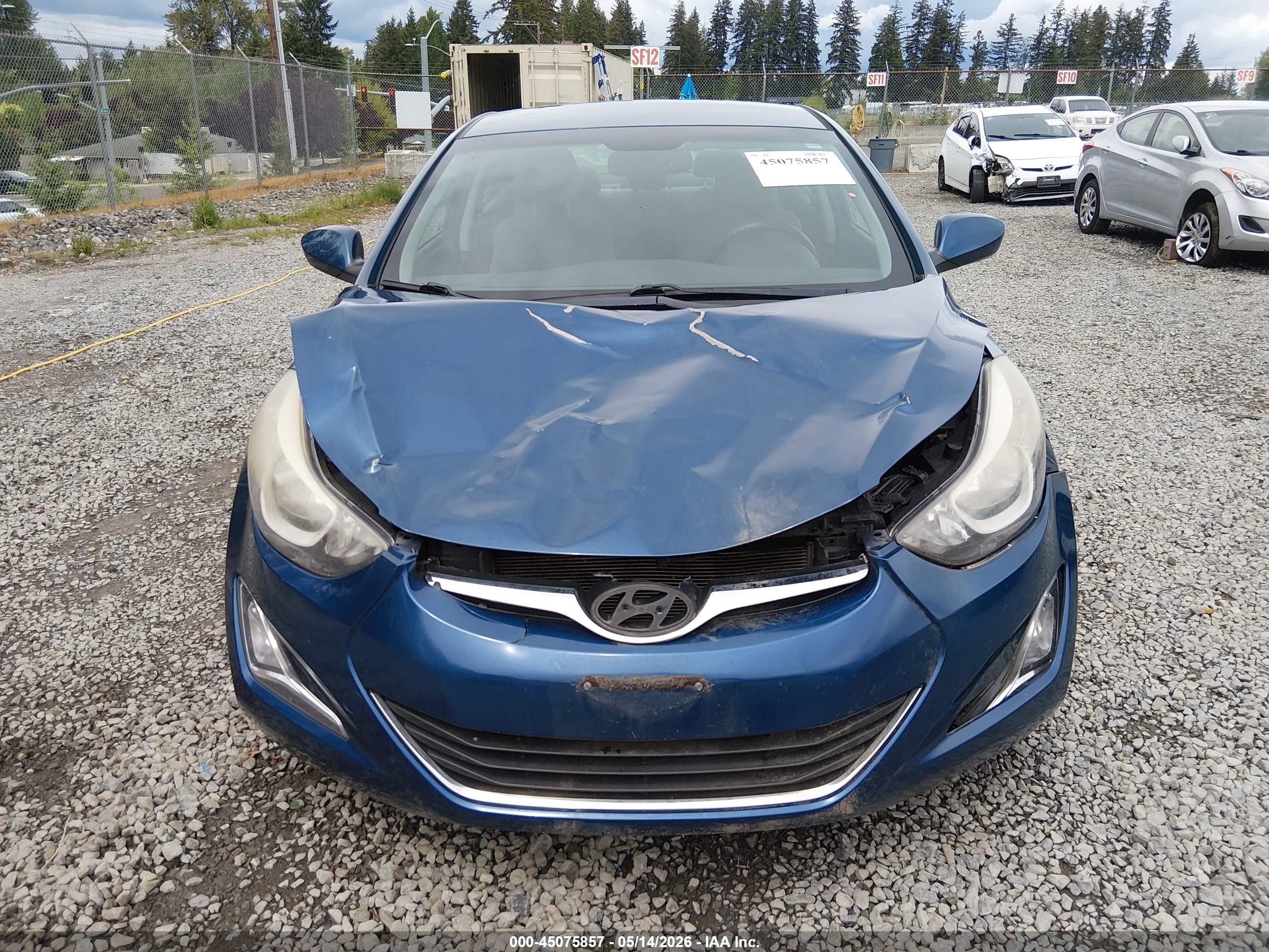 2014 Hyundai Elantra Se Blue vin: KMHDH4AE4EU144139