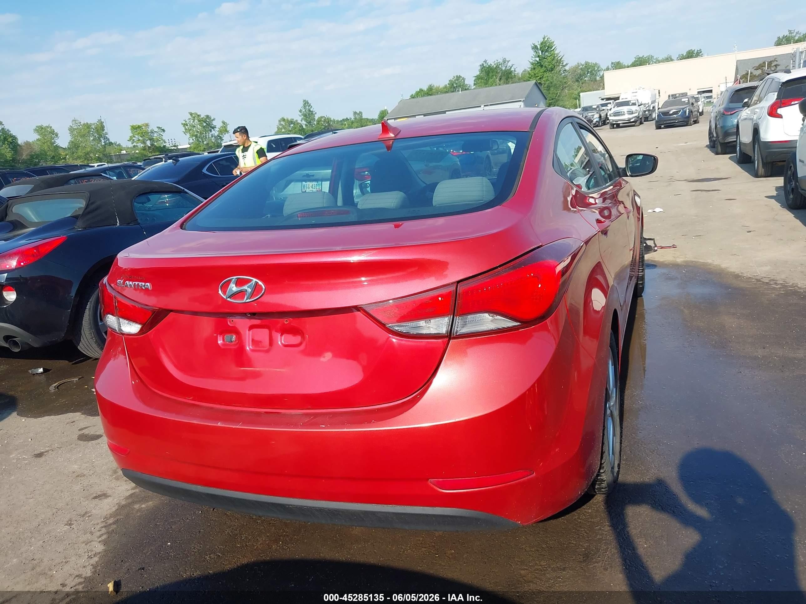 2014 Hyundai Elantra Se Red vin: KMHDH4AE4EU153990
