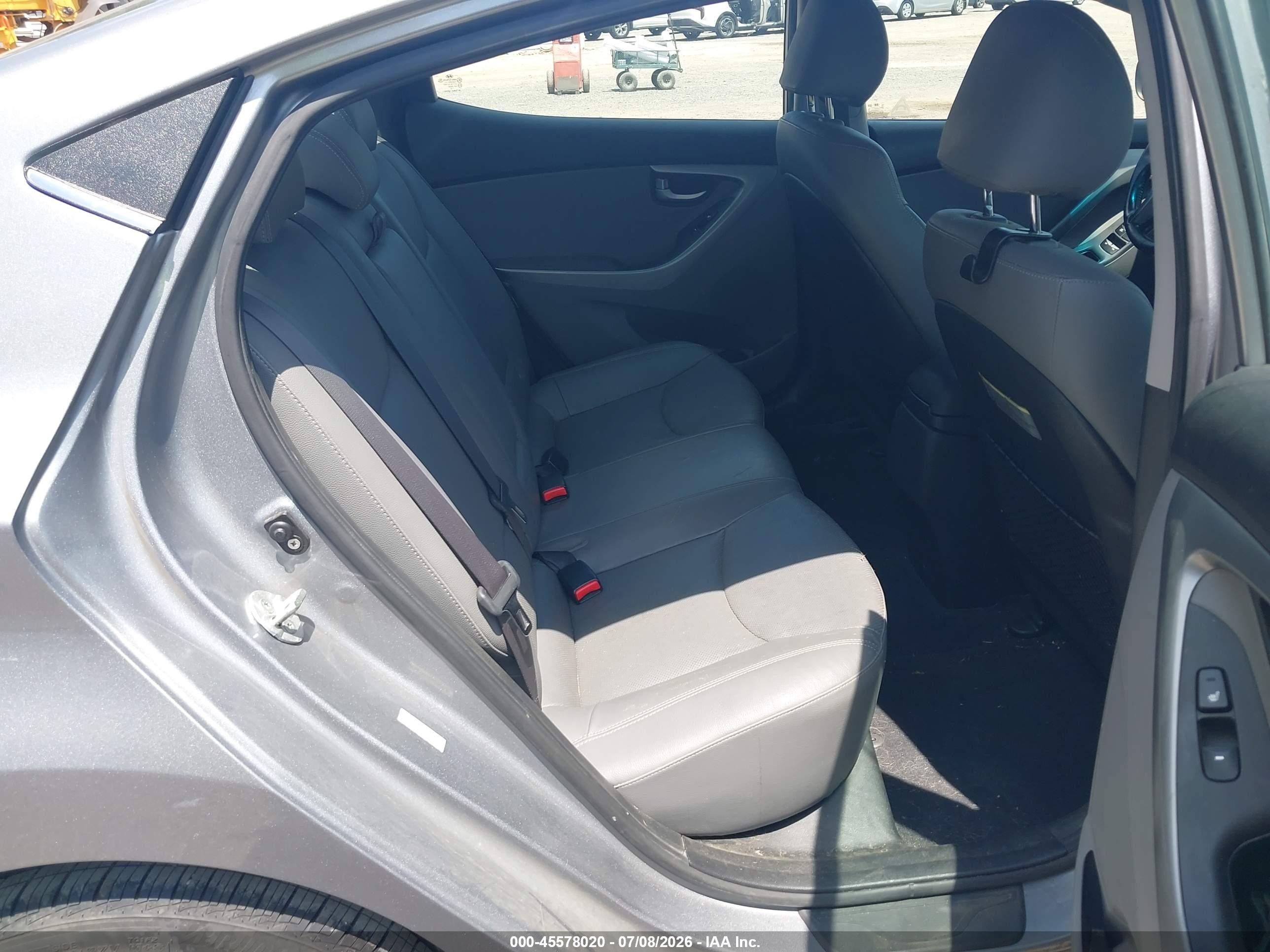 2014 Hyundai Elantra Limited Серебряный vin: KMHDH4AE4EU162625