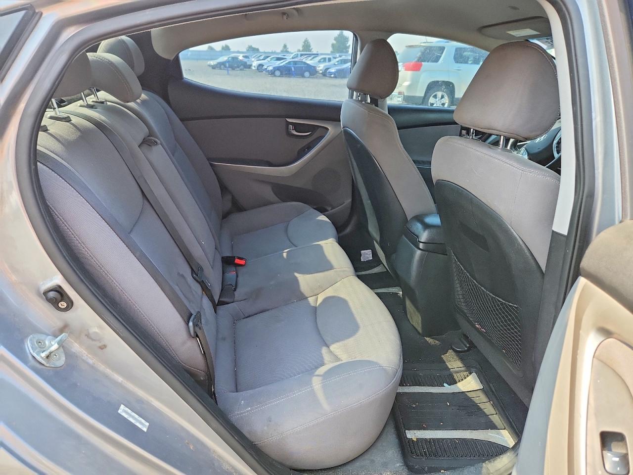 2014 Hyundai Elantra Se Gray vin: KMHDH4AE4EU180011