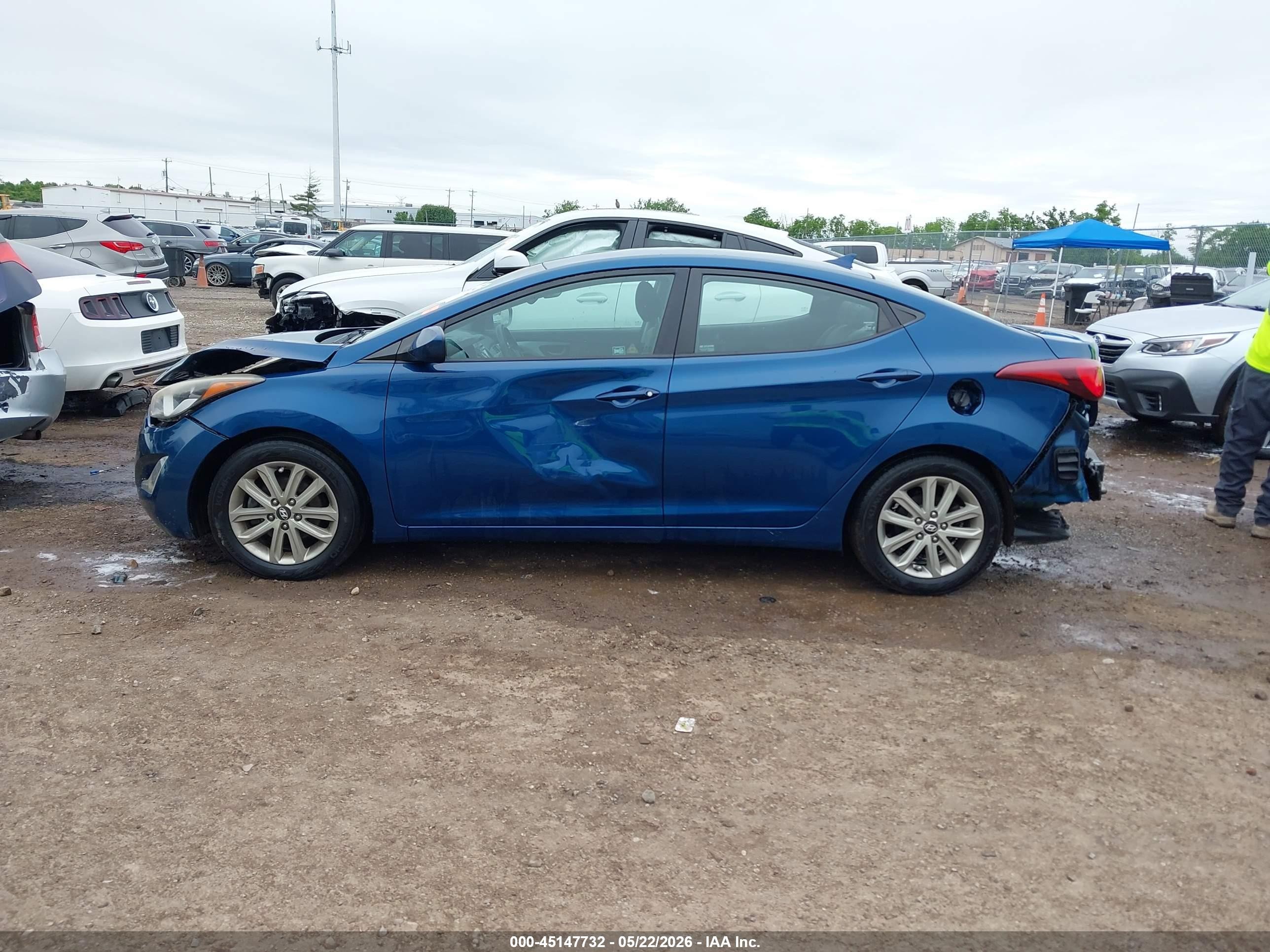 2014 Hyundai Elantra Se Blue vin: KMHDH4AE4EU182583