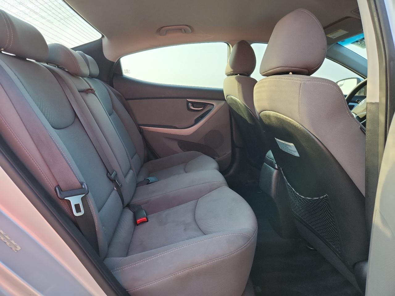 2014 Hyundai Elantra Se Silver vin: KMHDH4AE4EU217106