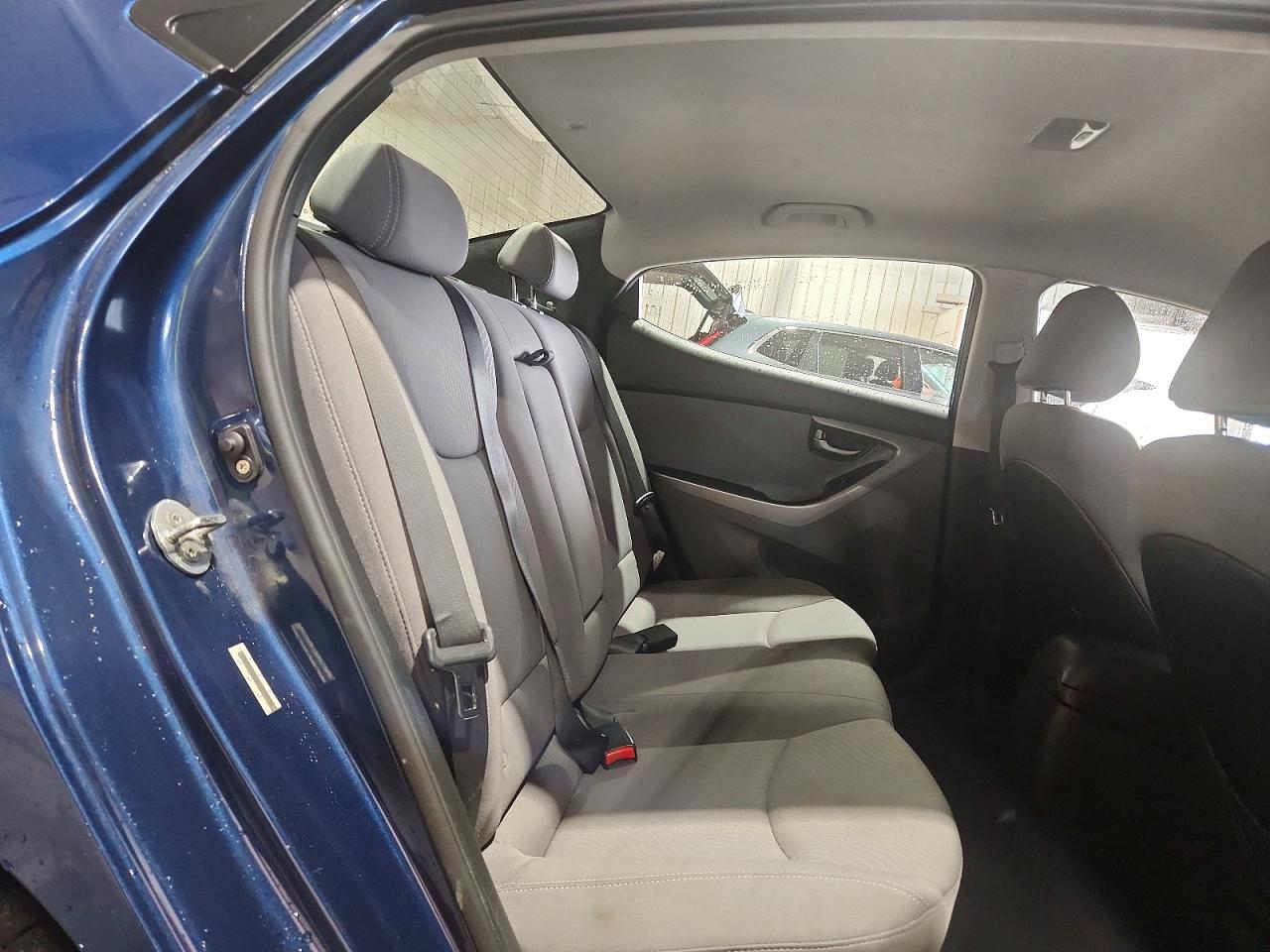 2015 Hyundai Elantra Se Blue vin: KMHDH4AE4FU279686