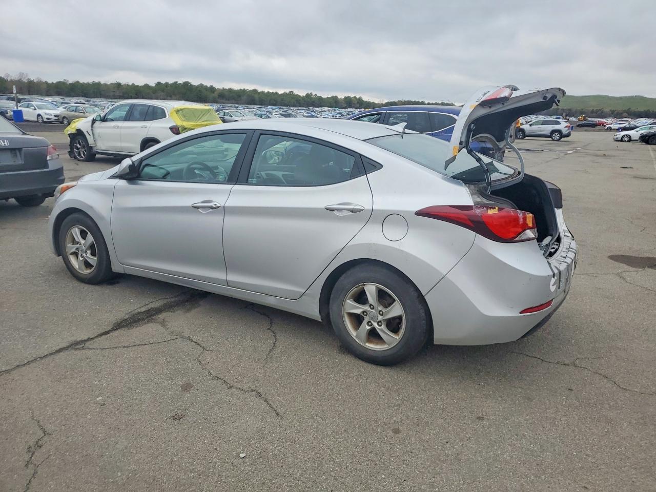 2015 Hyundai Elantra Se Silver vin: KMHDH4AE4FU352832