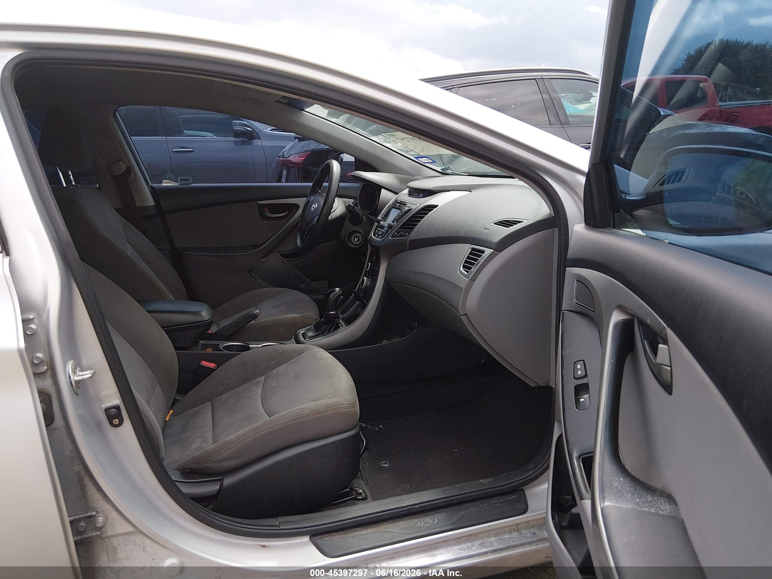 2015 Hyundai Elantra Se Silver vin: KMHDH4AE4FU355570