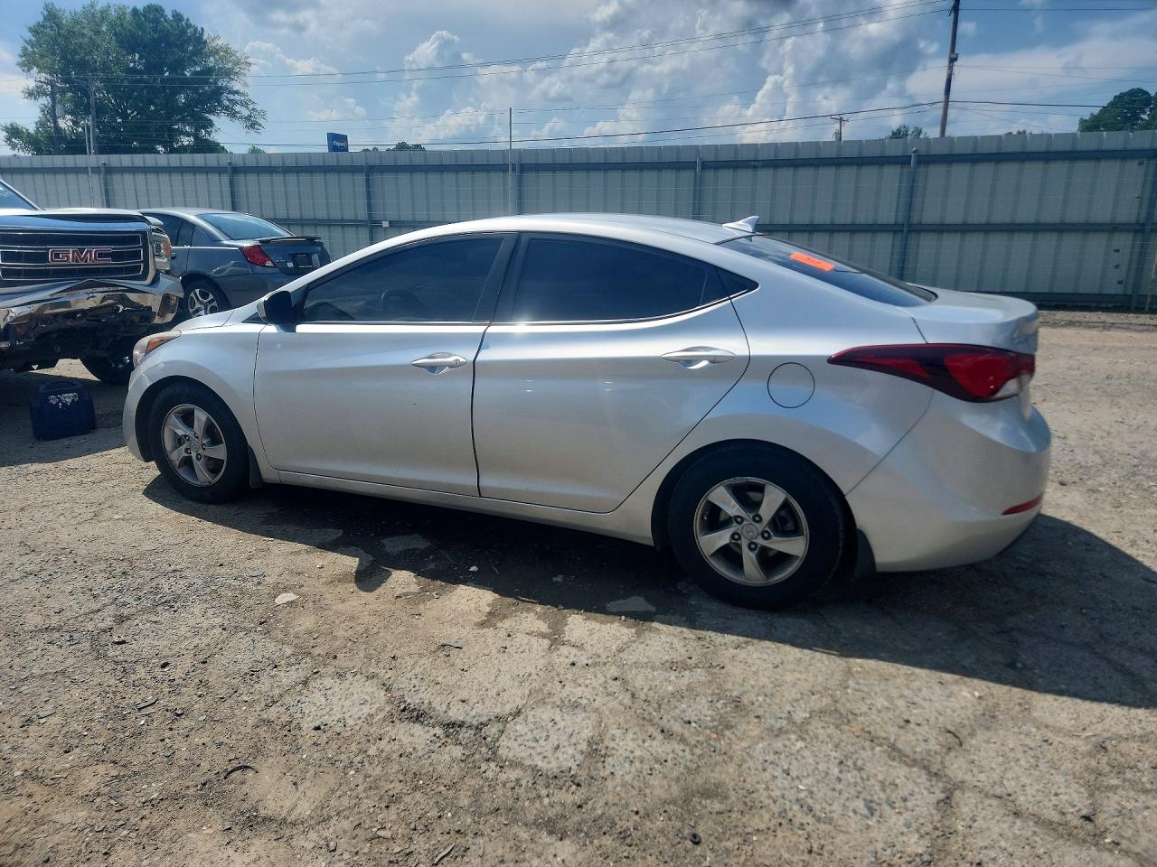 2015 Hyundai Elantra Se Silver vin: KMHDH4AE4FU388102