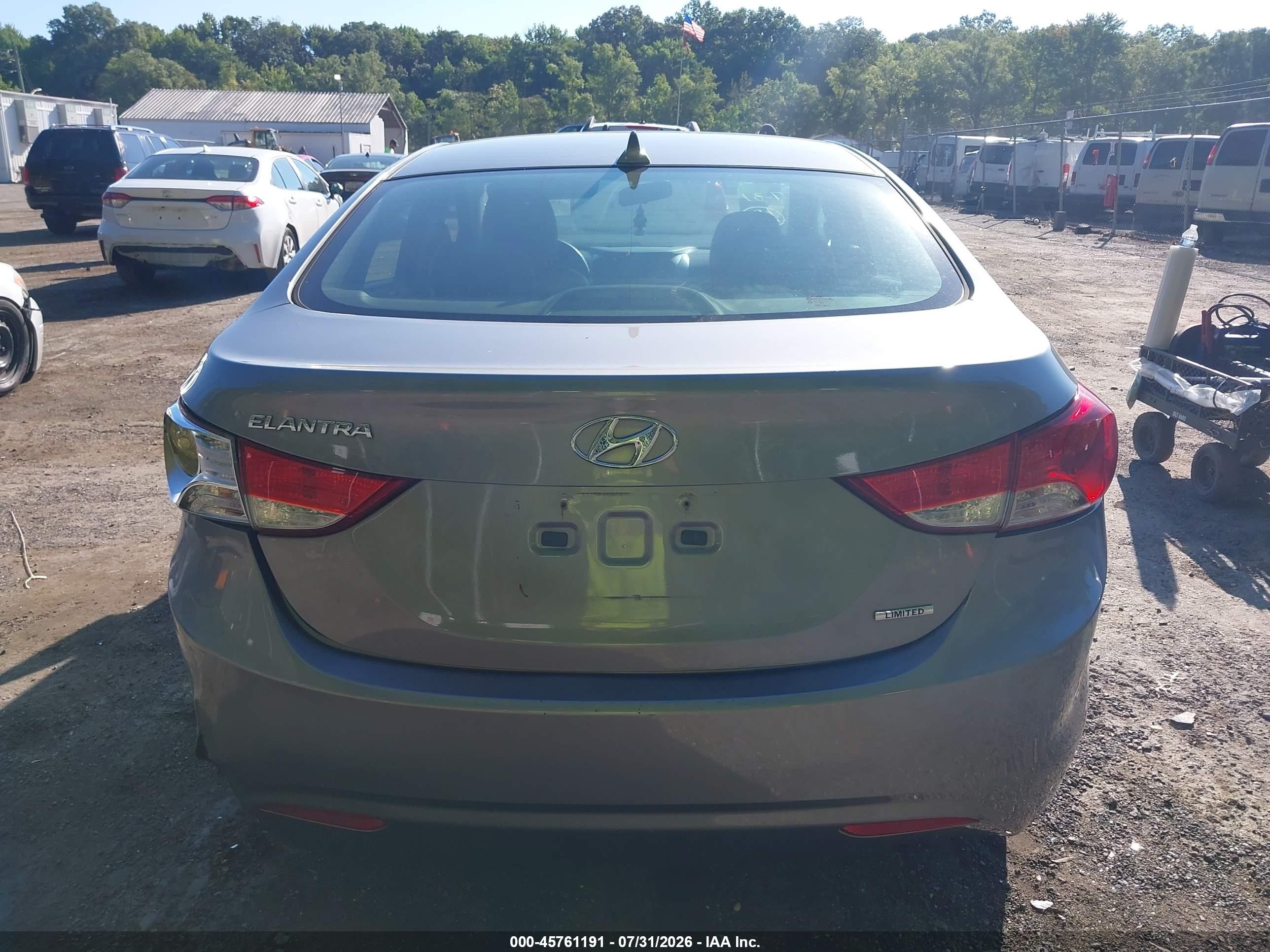 2011 Hyundai Elantra Limited (ulsan Plant) Silver vin: KMHDH4AE5BU088224
