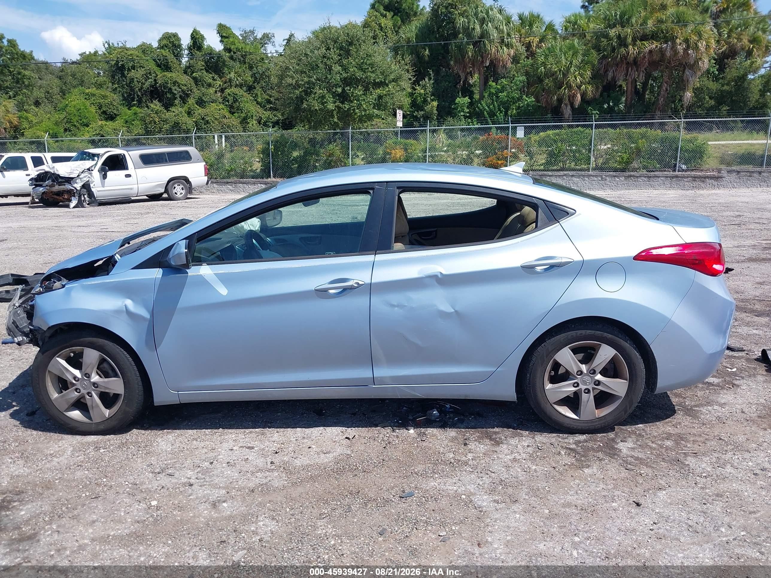 2012 Hyundai Elantra Gls (ulsan Plant) Light Blue vin: KMHDH4AE5CU205477