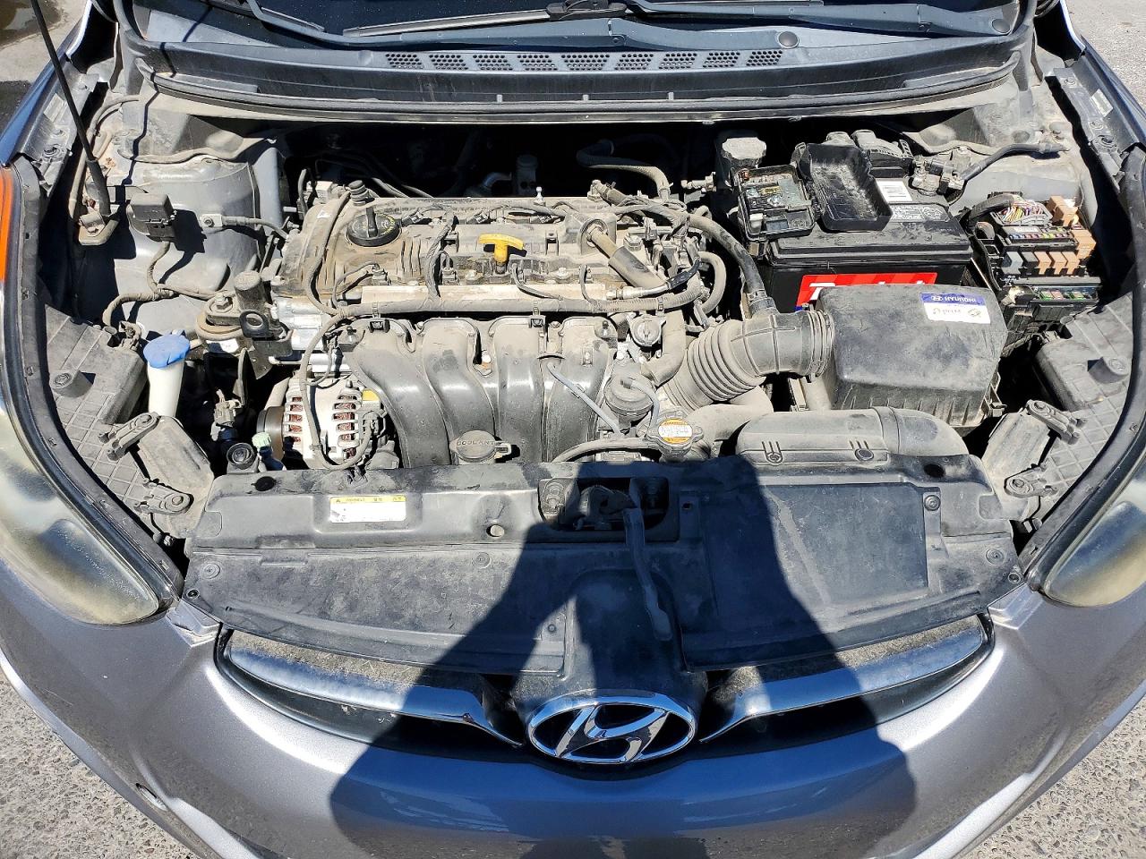 2012 Hyundai Elantra Limited Серебряный vin: KMHDH4AE5CU205513