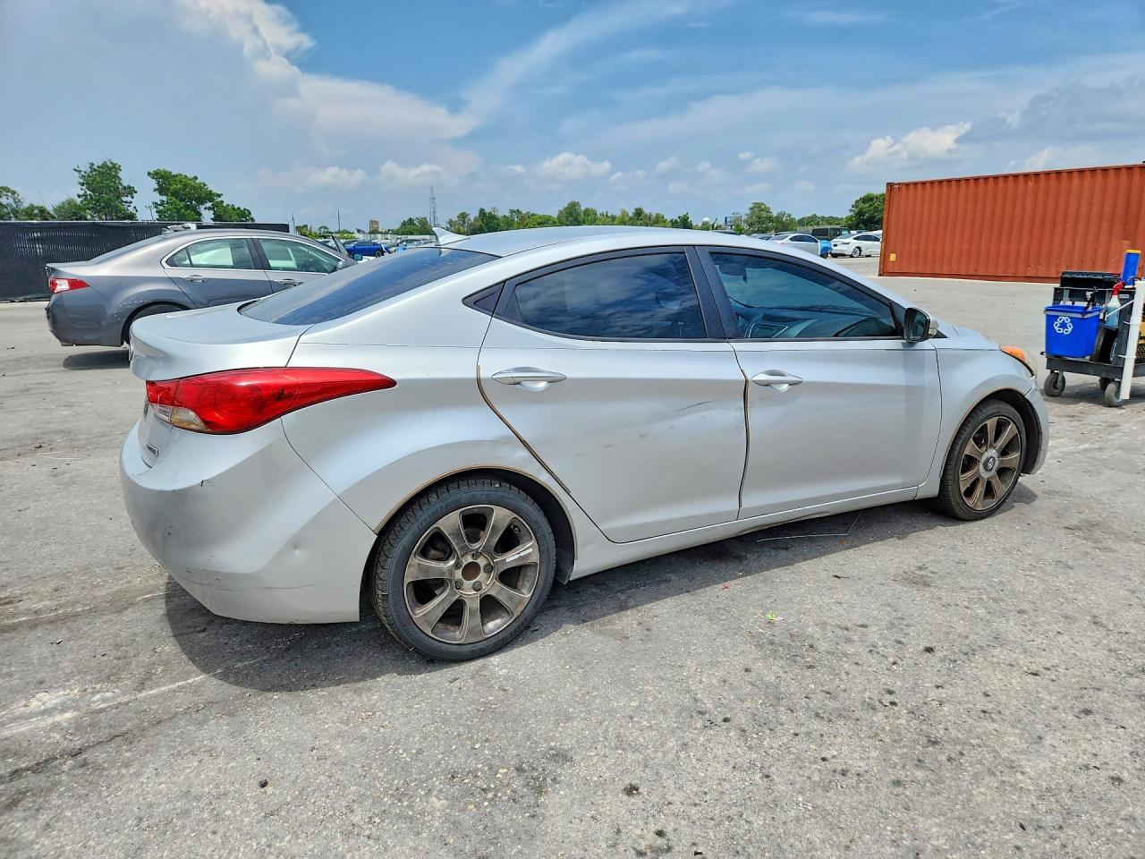 2012 Hyundai Elantra Limited Silver vin: KMHDH4AE5CU260267