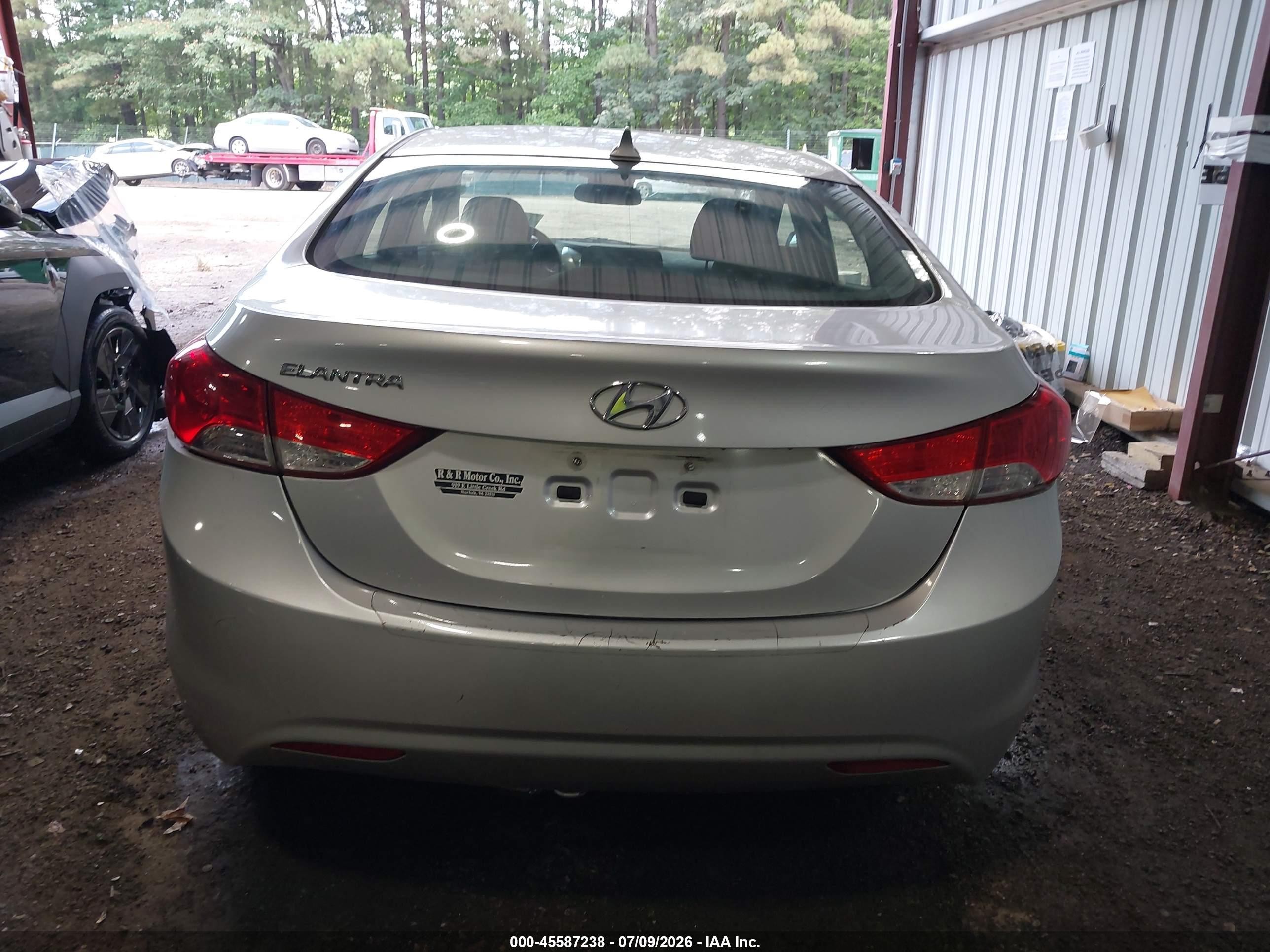 2012 Hyundai Elantra Gls (ulsan Plant) Silver vin: KMHDH4AE5CU305577