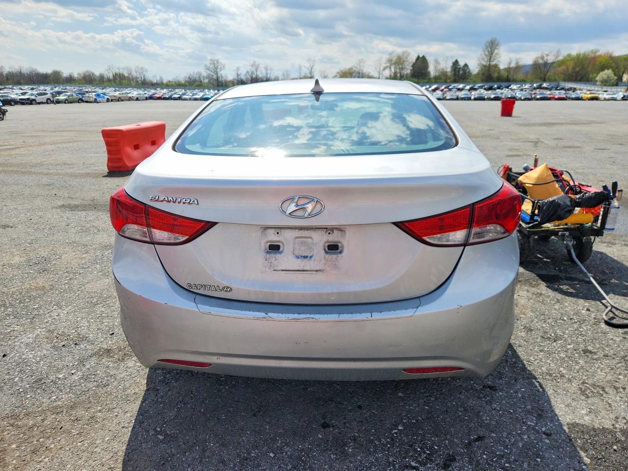 2012 Hyundai Elantra Gls Silver vin: KMHDH4AE5CU313792