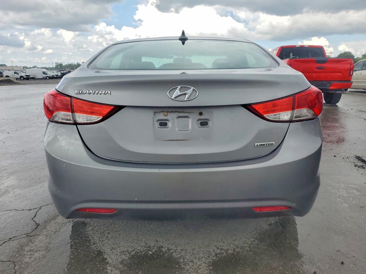 2012 Hyundai Elantra Limited Silver vin: KMHDH4AE5CU463630
