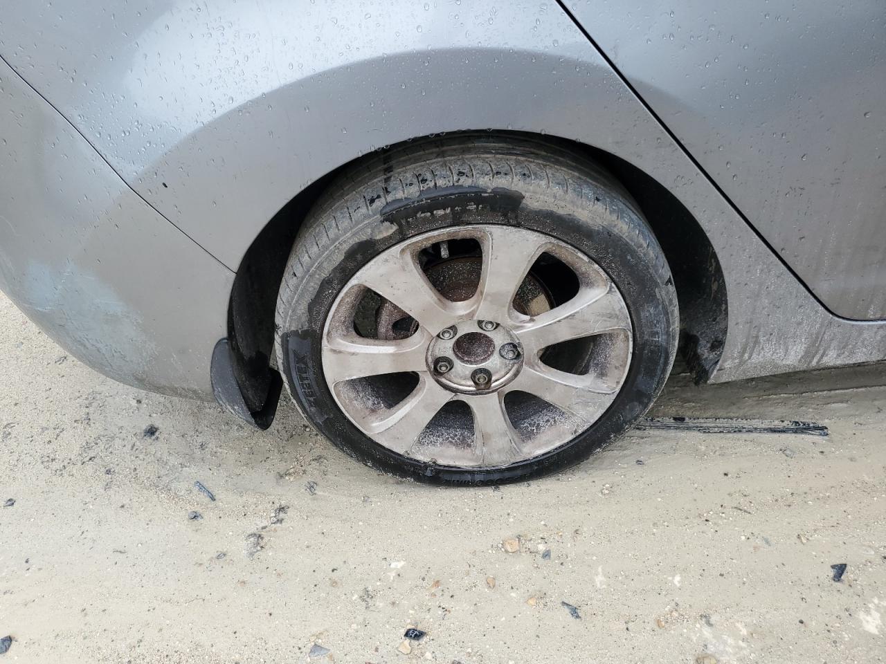 2012 Hyundai Elantra Limited Gray vin: KMHDH4AE5CU471887 Damage: Right Rear Wheel, Curb Rash, > 12 Inches