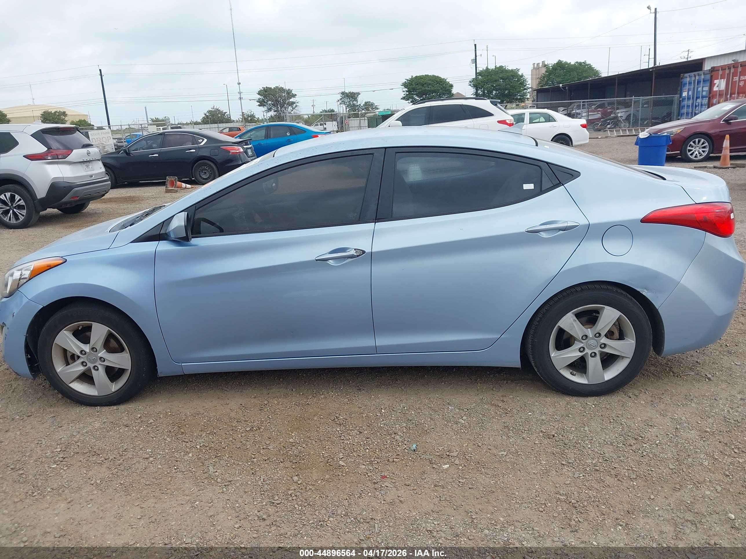 2013 Hyundai Elantra Gls/limited Blue vin: KMHDH4AE5DU491557