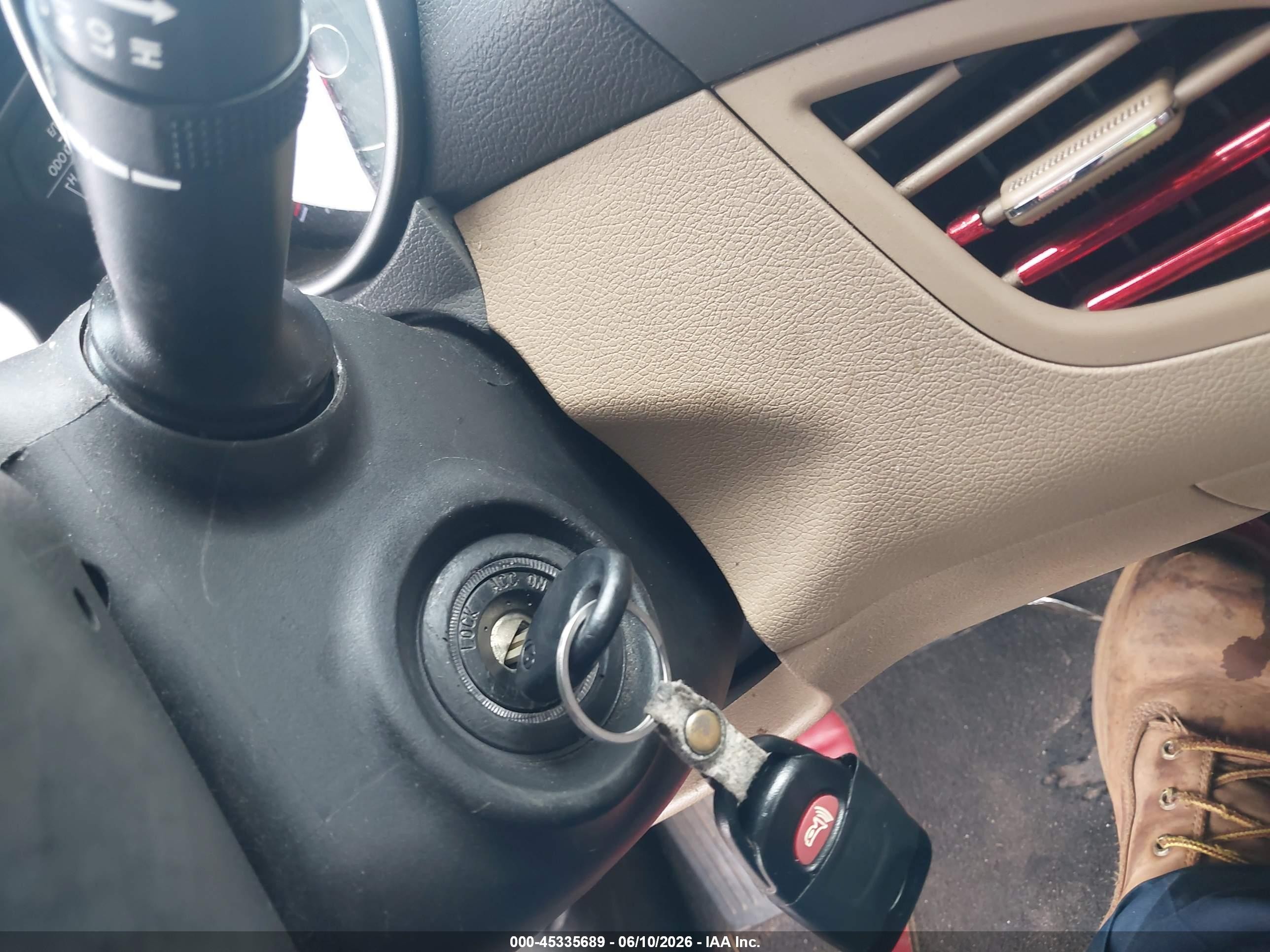 2013 Hyundai Elantra Gls Красный vin: KMHDH4AE5DU507420