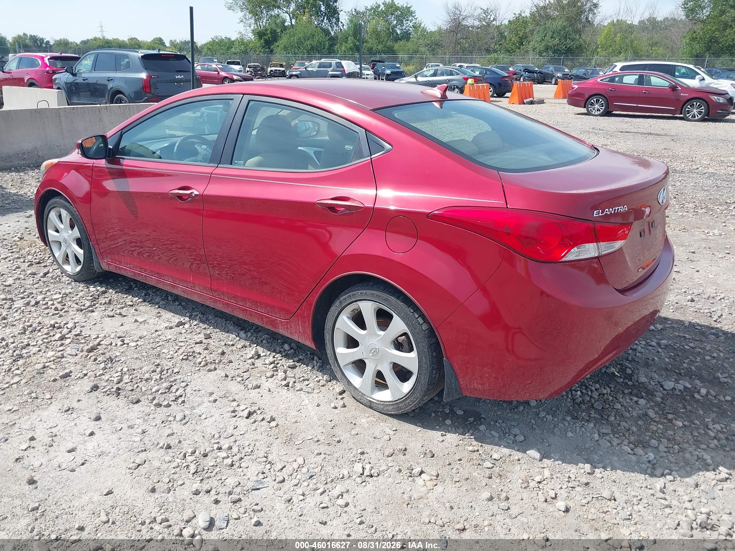 2013 Hyundai Elantra Limited Red vin: KMHDH4AE5DU511256