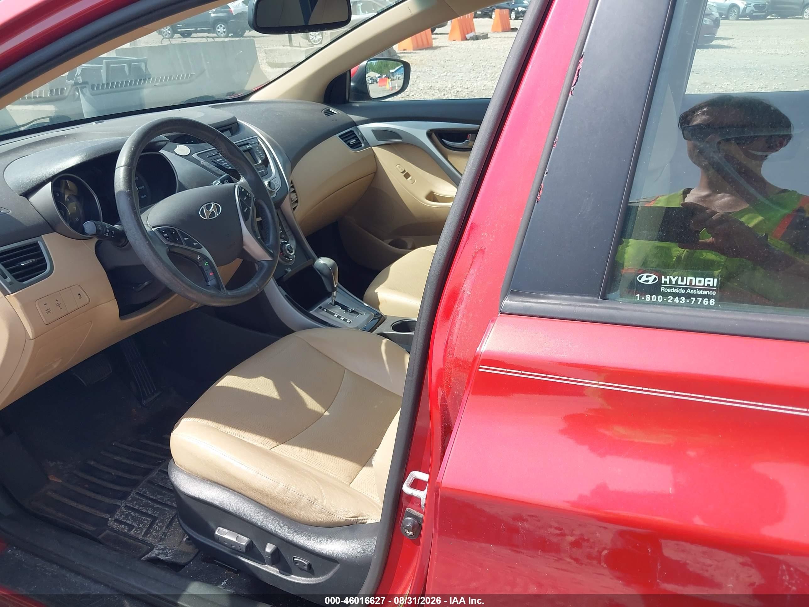 2013 Hyundai Elantra Limited Red vin: KMHDH4AE5DU511256