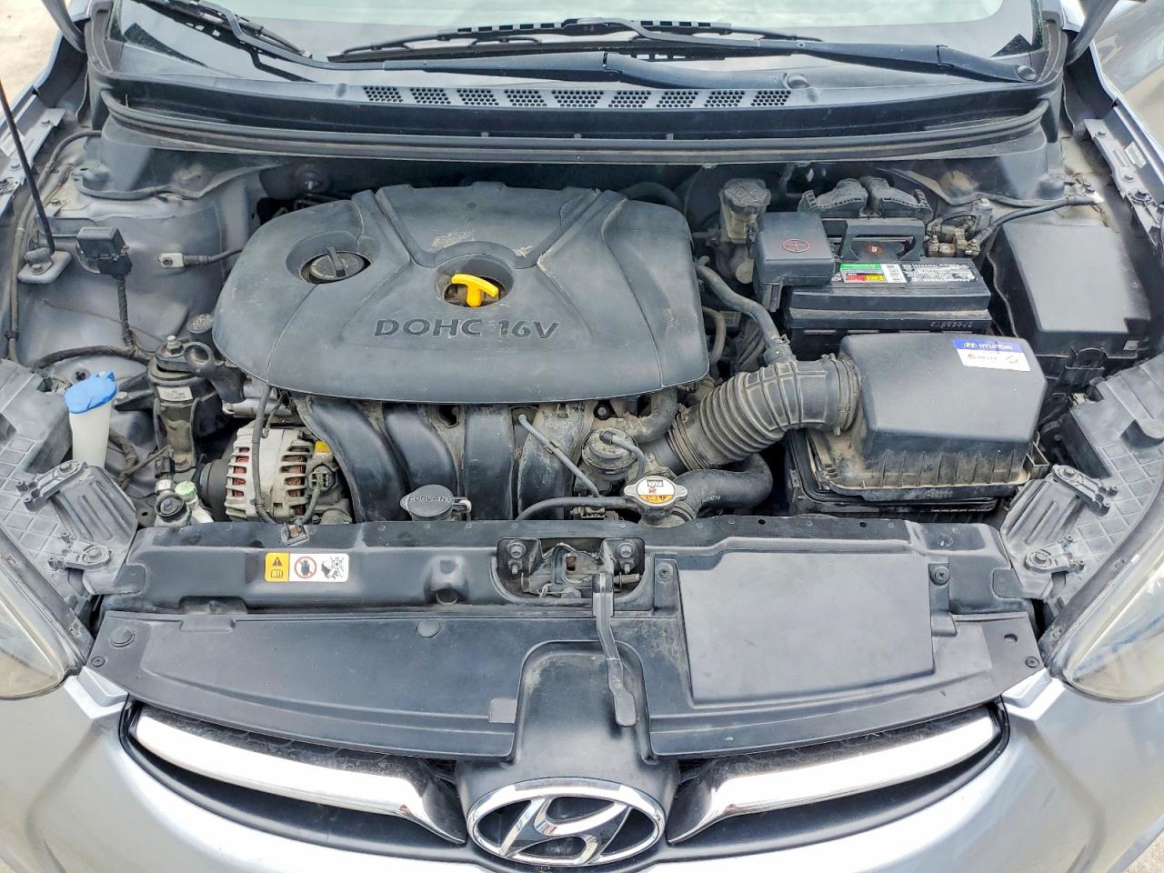2013 Hyundai Elantra Limited Серебряный vin: KMHDH4AE5DU518899