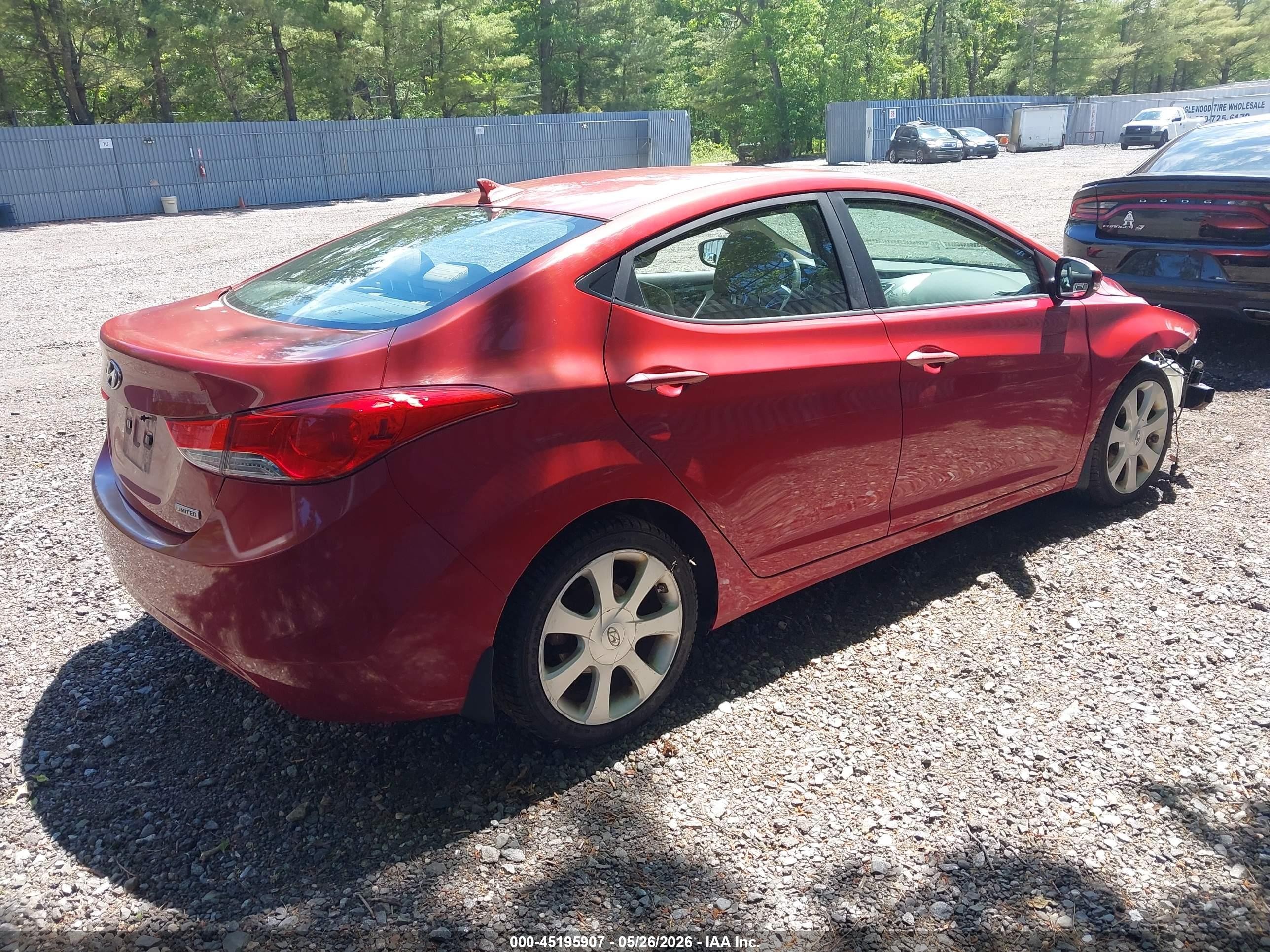 2013 Hyundai Elantra Limited Красный vin: KMHDH4AE5DU532737