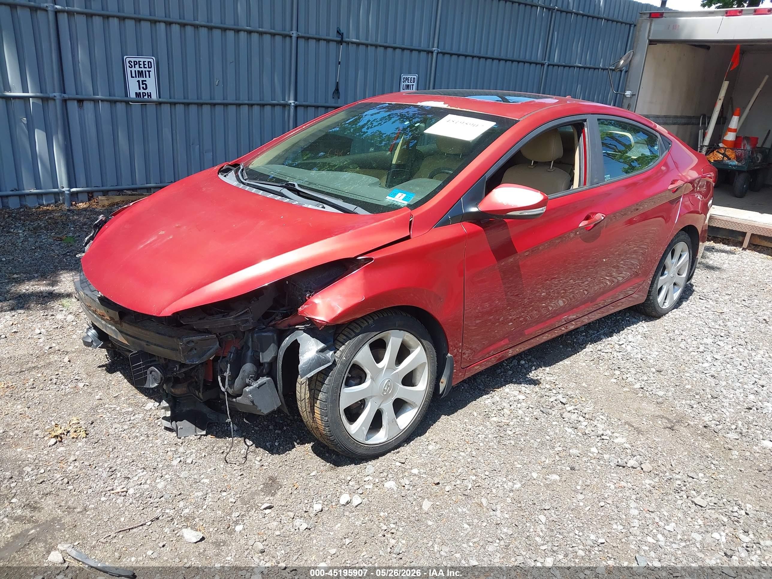 2013 Hyundai Elantra Limited Красный vin: KMHDH4AE5DU532737