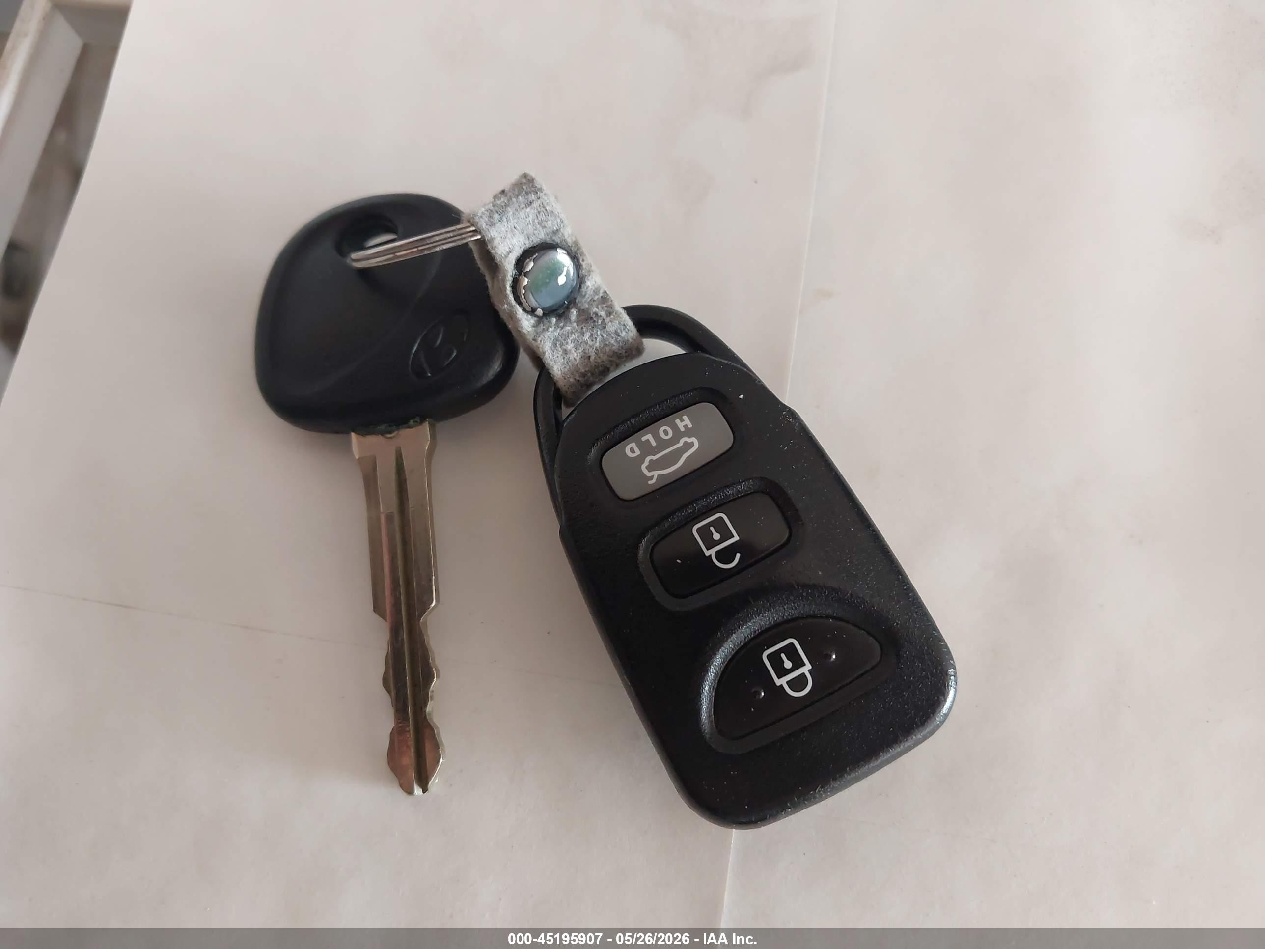 2013 Hyundai Elantra Limited Красный vin: KMHDH4AE5DU532737