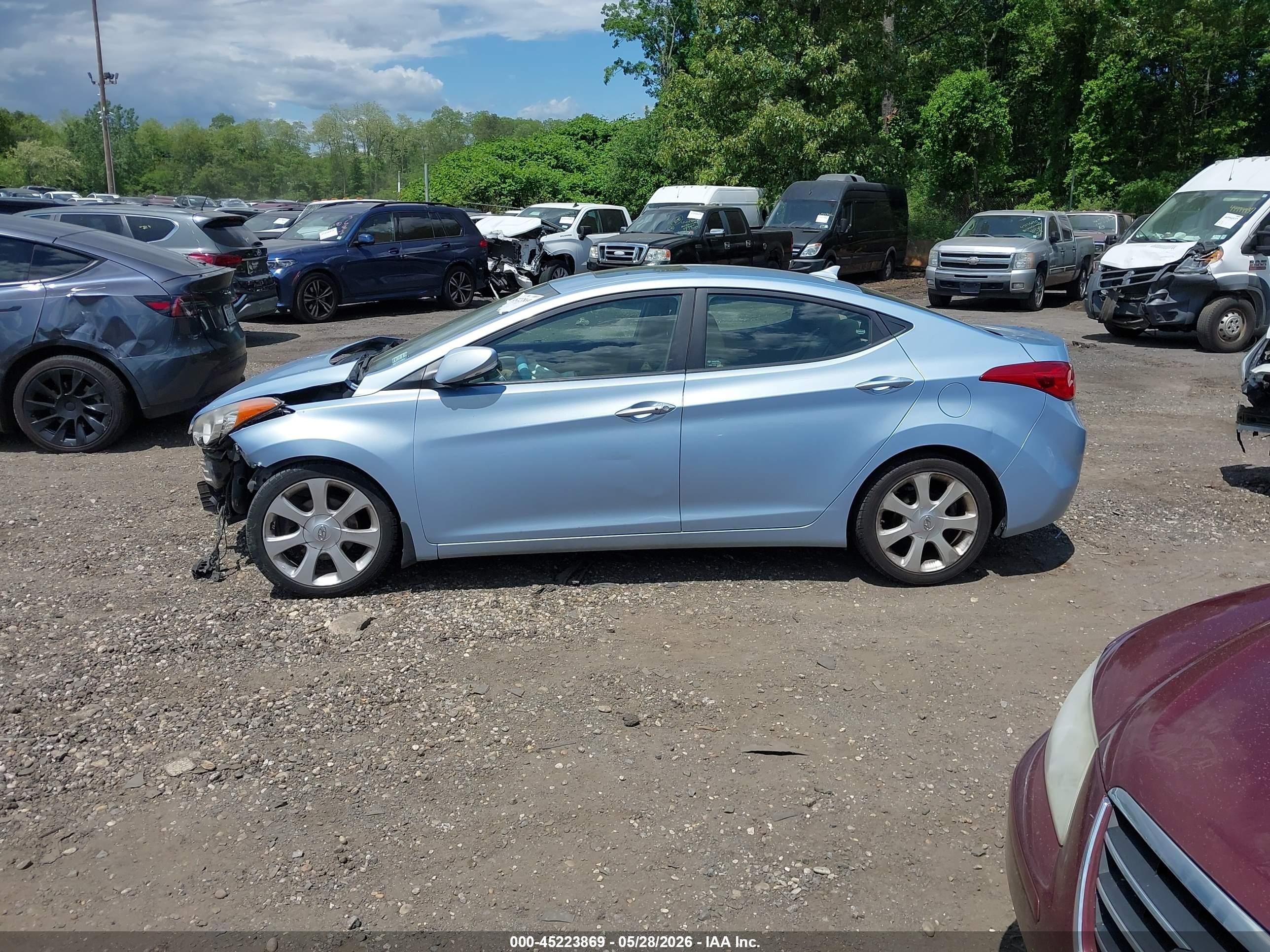 2013 Hyundai Elantra Limited Light Blue vin: KMHDH4AE5DU596311