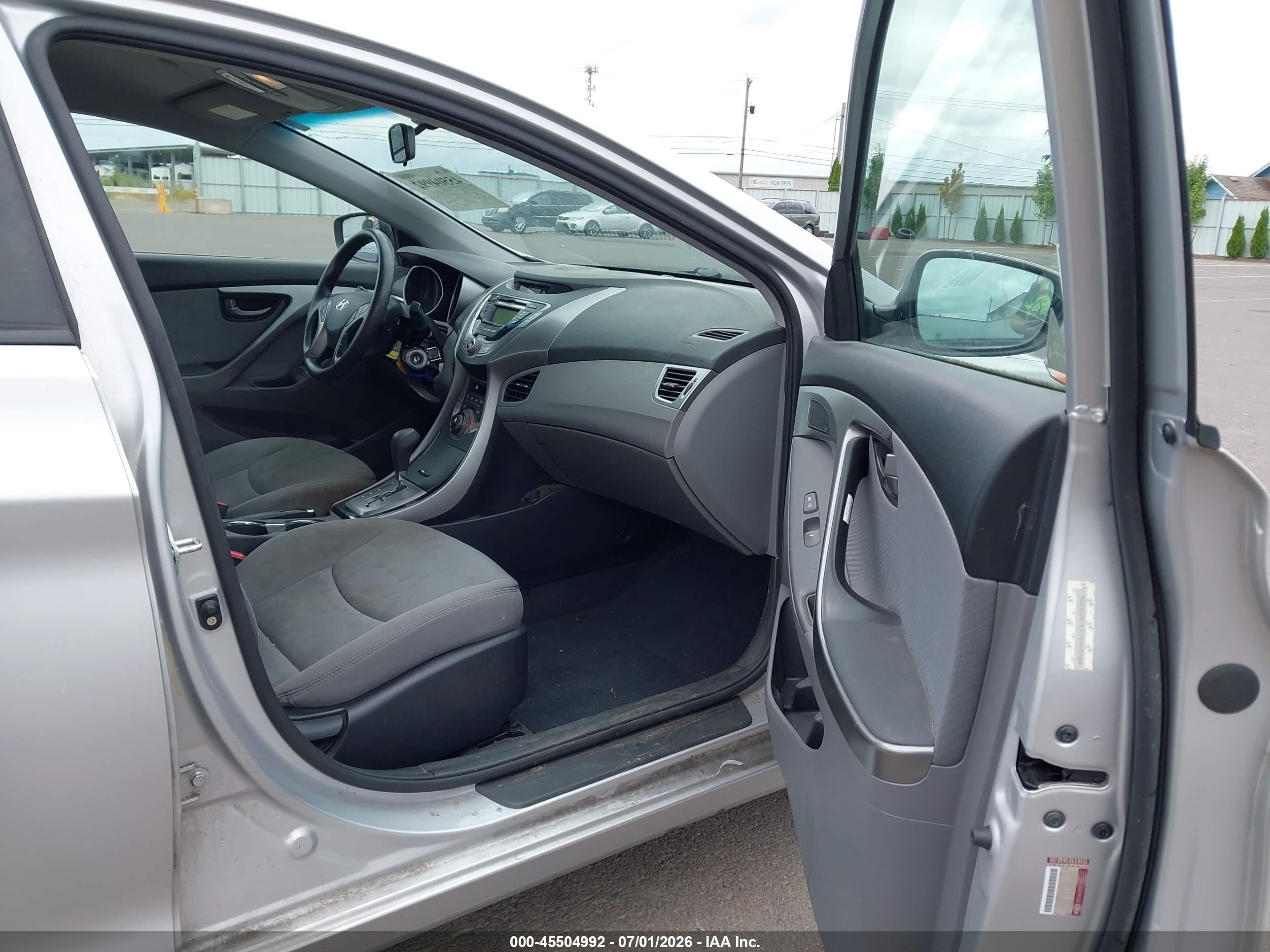 2013 Hyundai Elantra Gls Silver vin: KMHDH4AE5DU609204