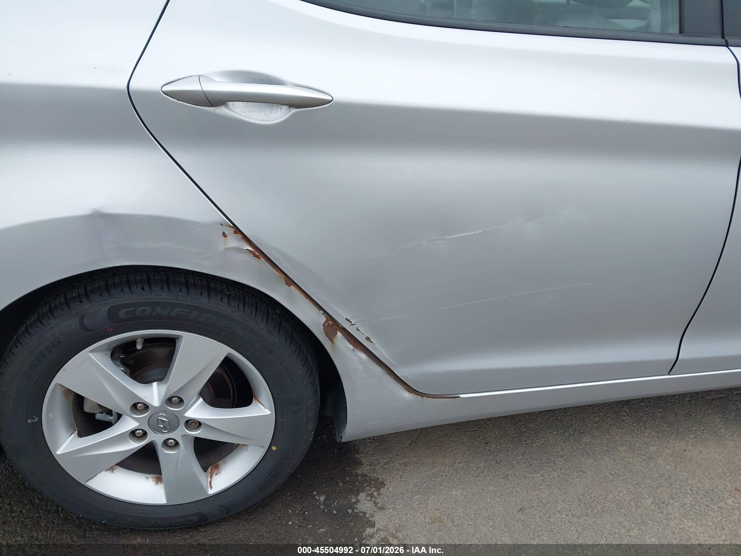2013 Hyundai Elantra Gls Silver vin: KMHDH4AE5DU609204