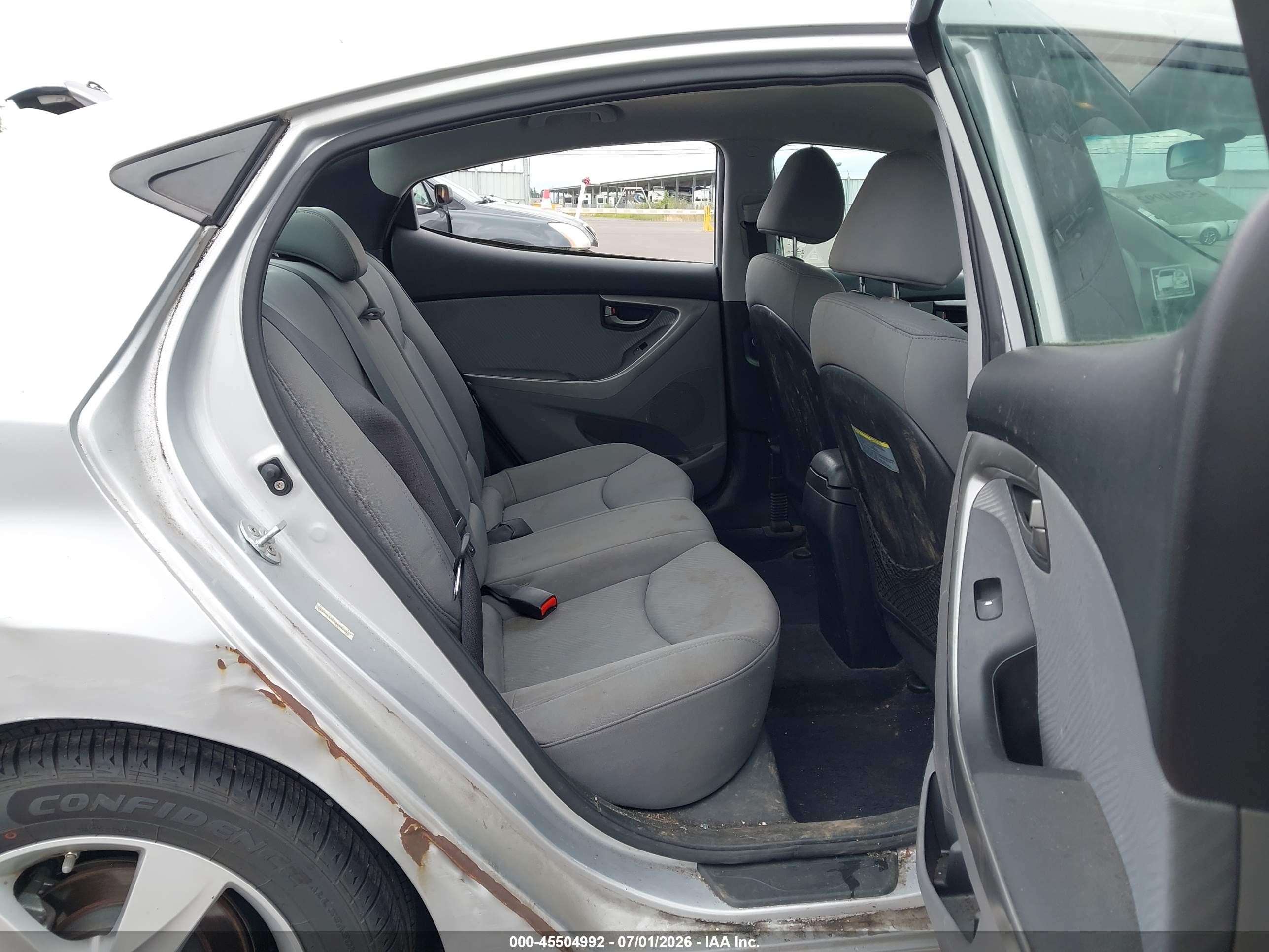 2013 Hyundai Elantra Gls Silver vin: KMHDH4AE5DU609204
