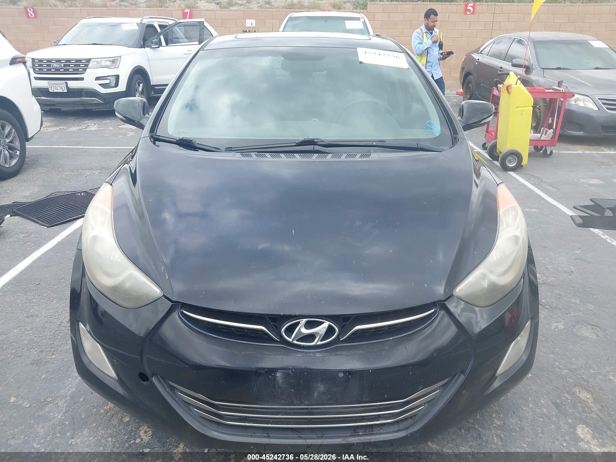 2013 Hyundai Elantra Limited Черный vin: KMHDH4AE5DU627492