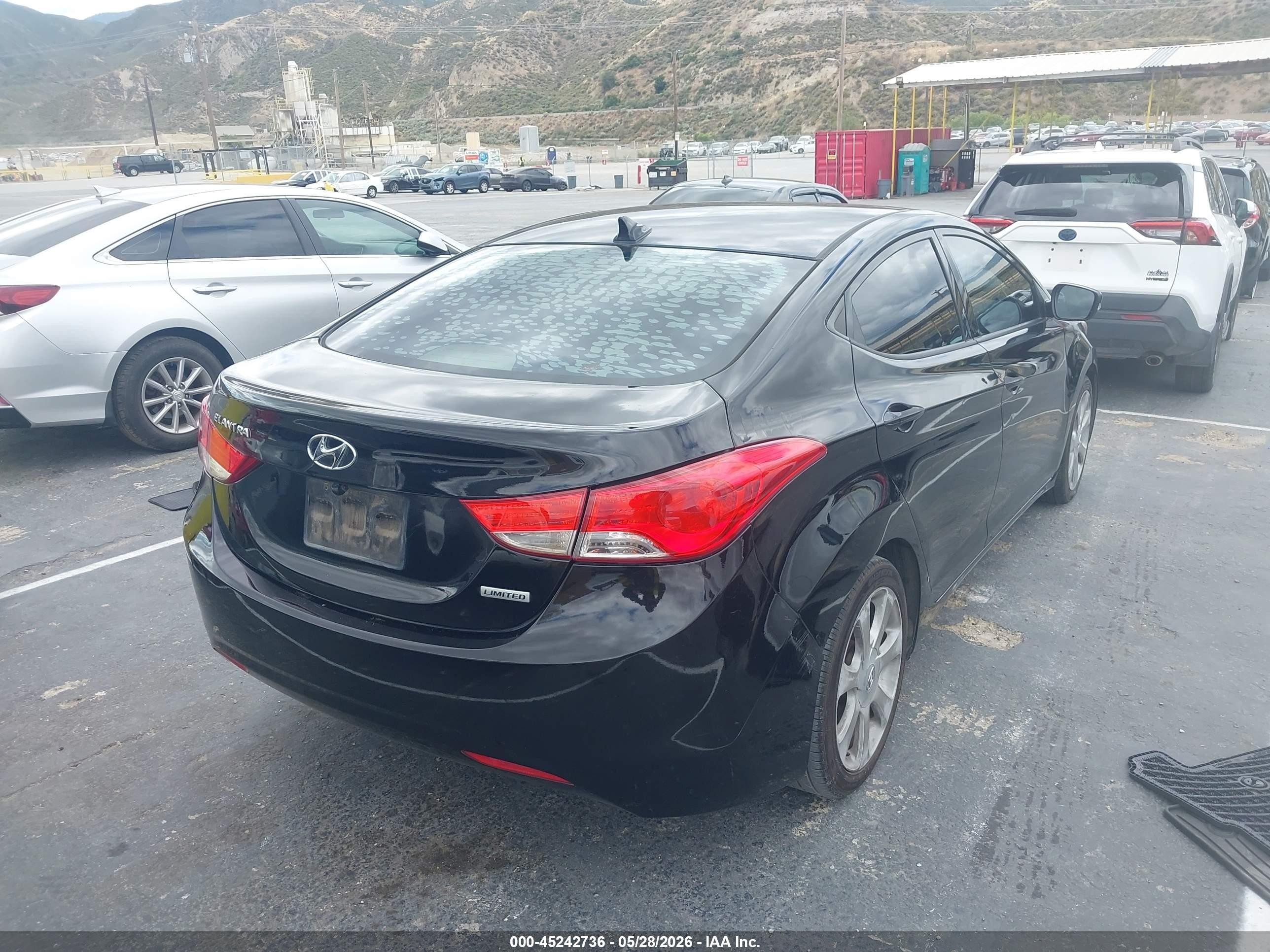 2013 Hyundai Elantra Limited Черный vin: KMHDH4AE5DU627492