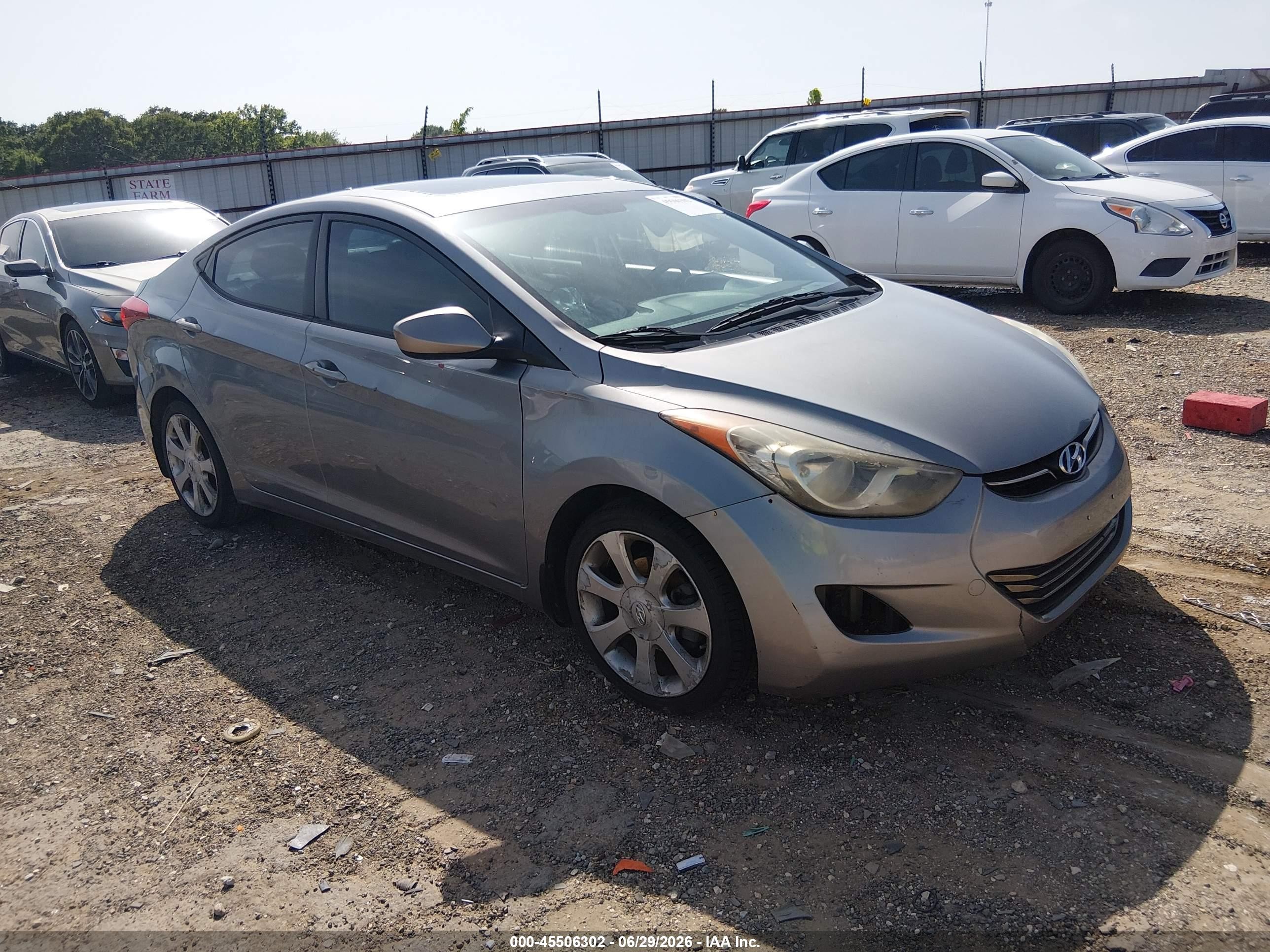 2013 Hyundai Elantra Limited Silver vin: KMHDH4AE5DU634457