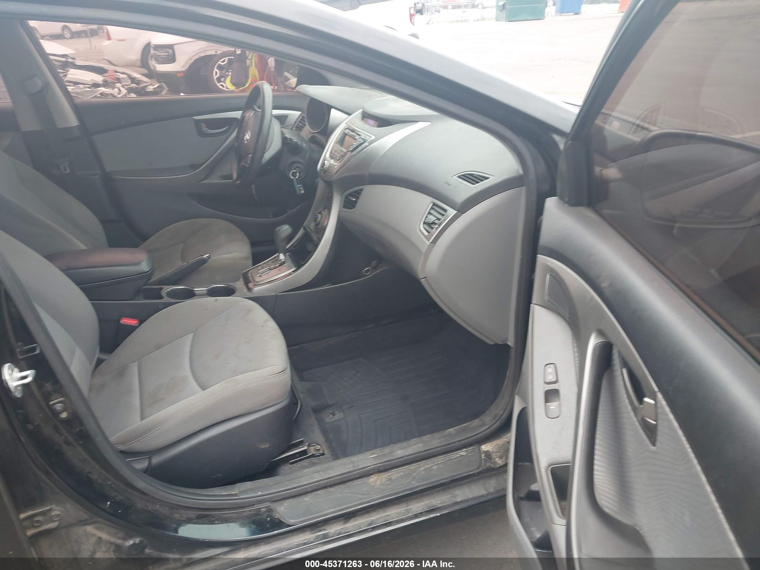 2013 Hyundai Elantra Gls Black vin: KMHDH4AE5DU639058