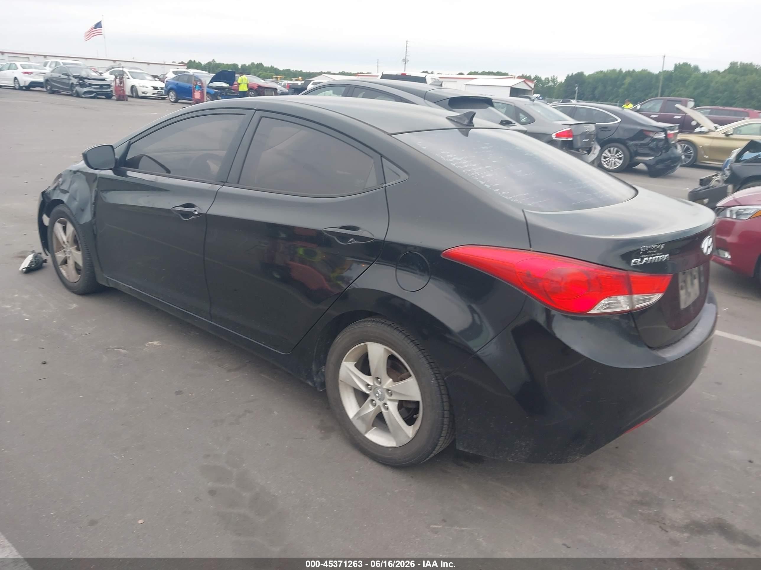2013 Hyundai Elantra Gls Black vin: KMHDH4AE5DU639058