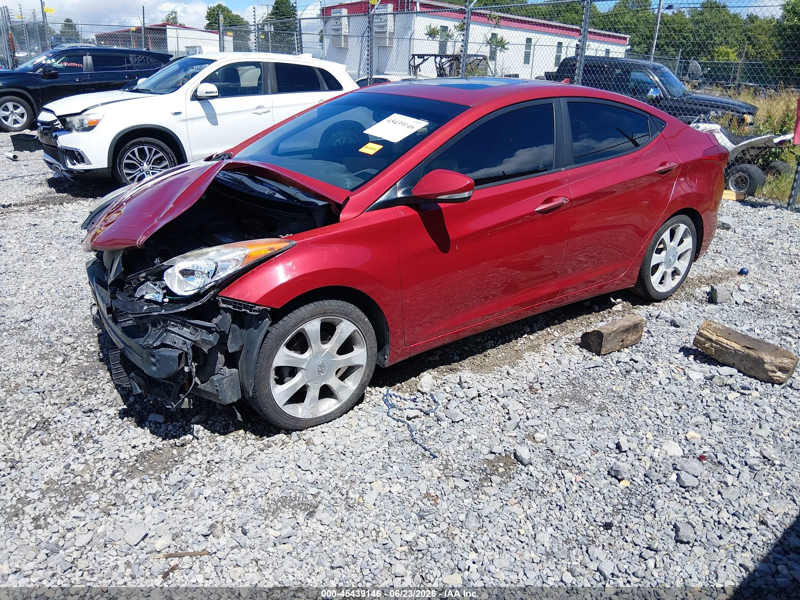 2013 Hyundai Elantra Limited Red vin: KMHDH4AE5DU659813