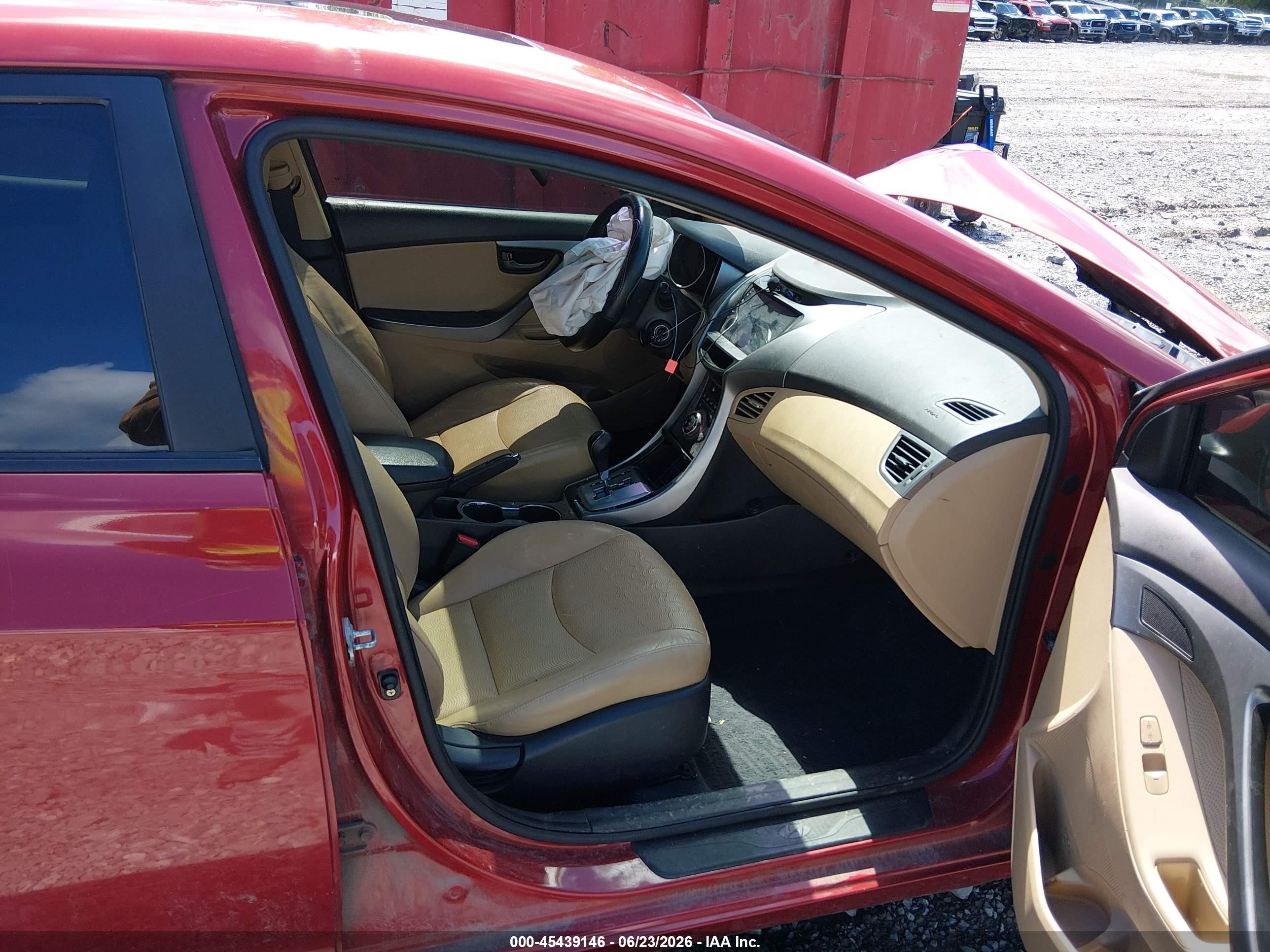 2013 Hyundai Elantra Limited Red vin: KMHDH4AE5DU659813