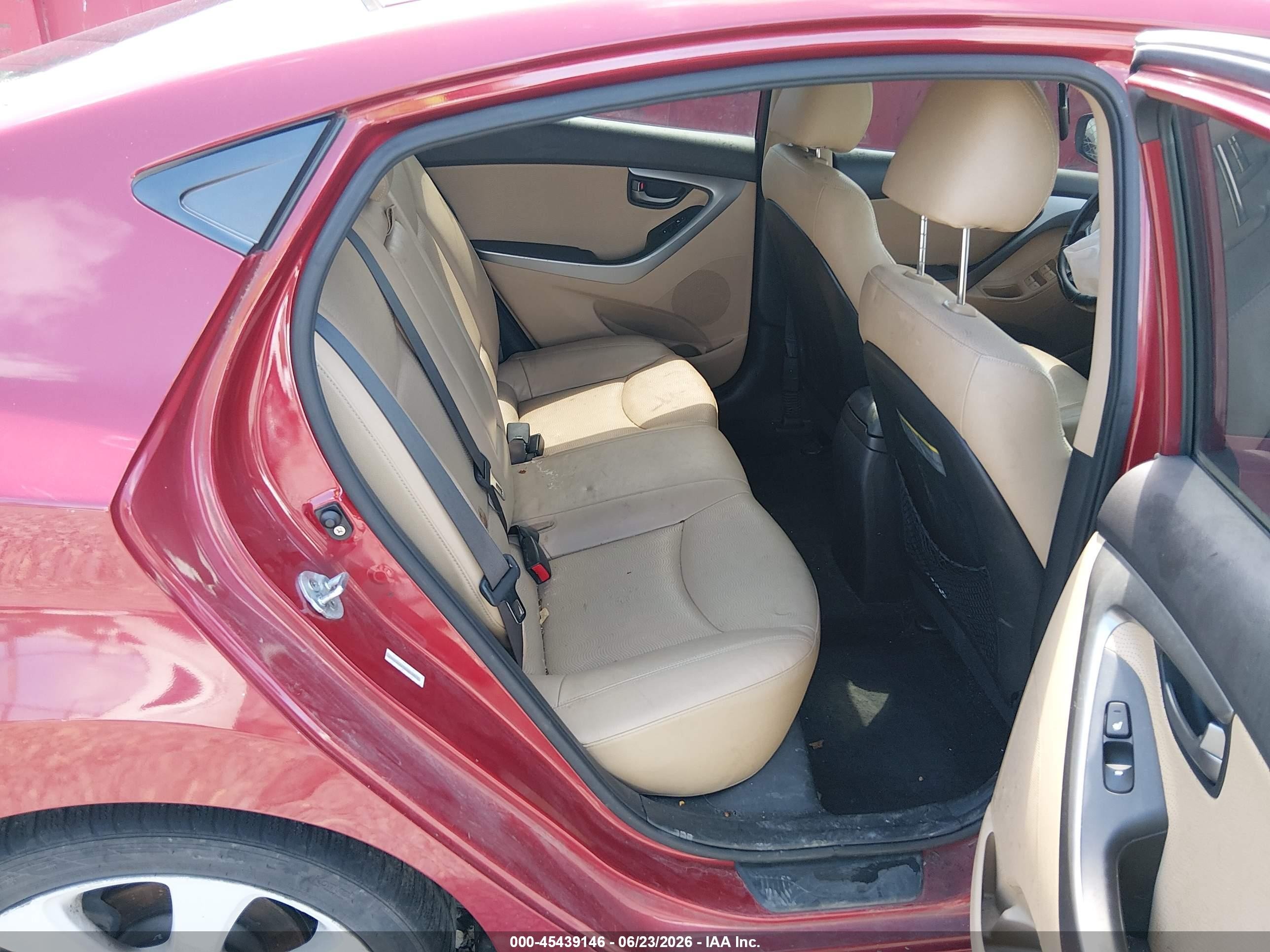2013 Hyundai Elantra Limited Red vin: KMHDH4AE5DU659813