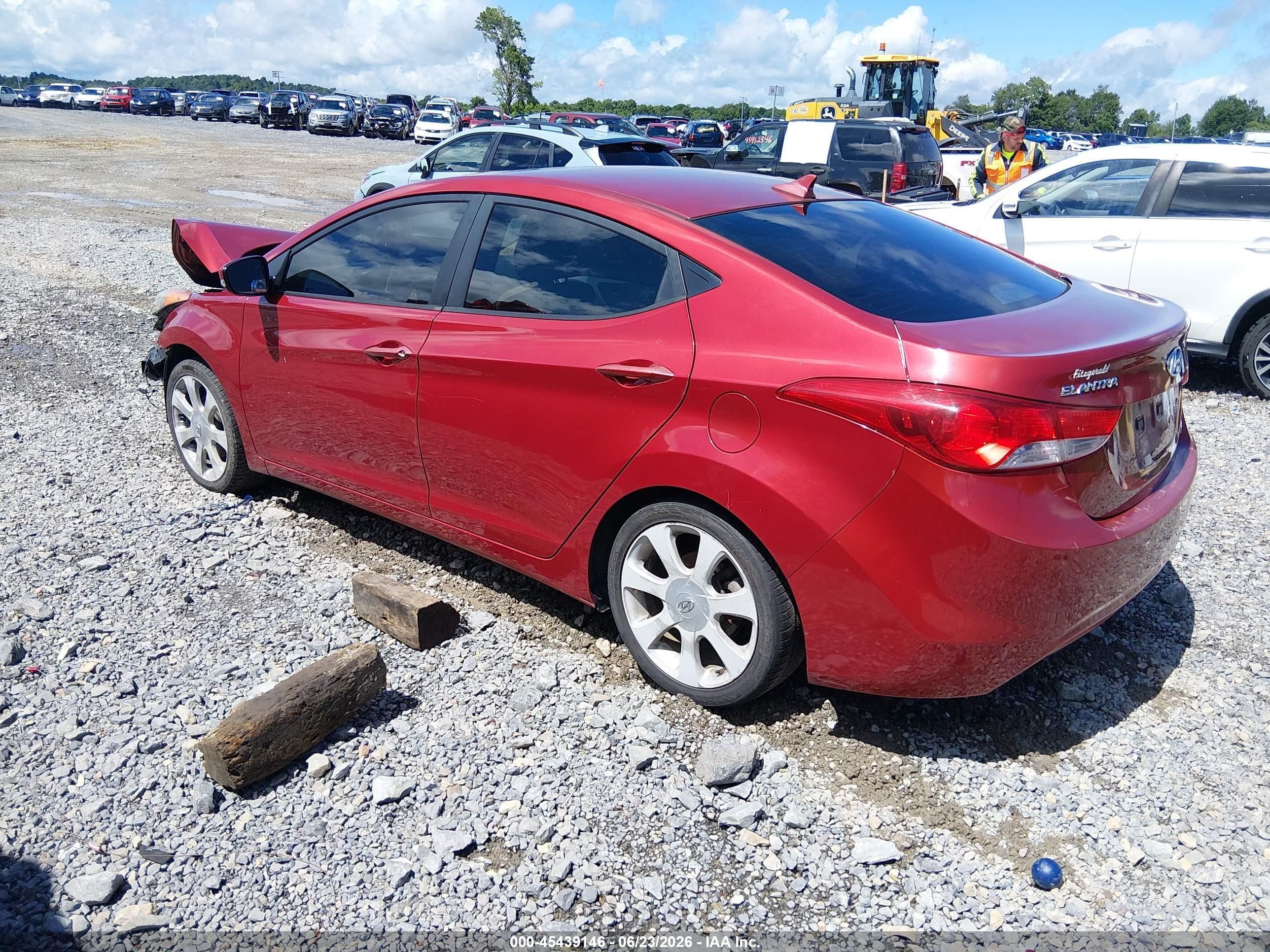 2013 Hyundai Elantra Limited Red vin: KMHDH4AE5DU659813