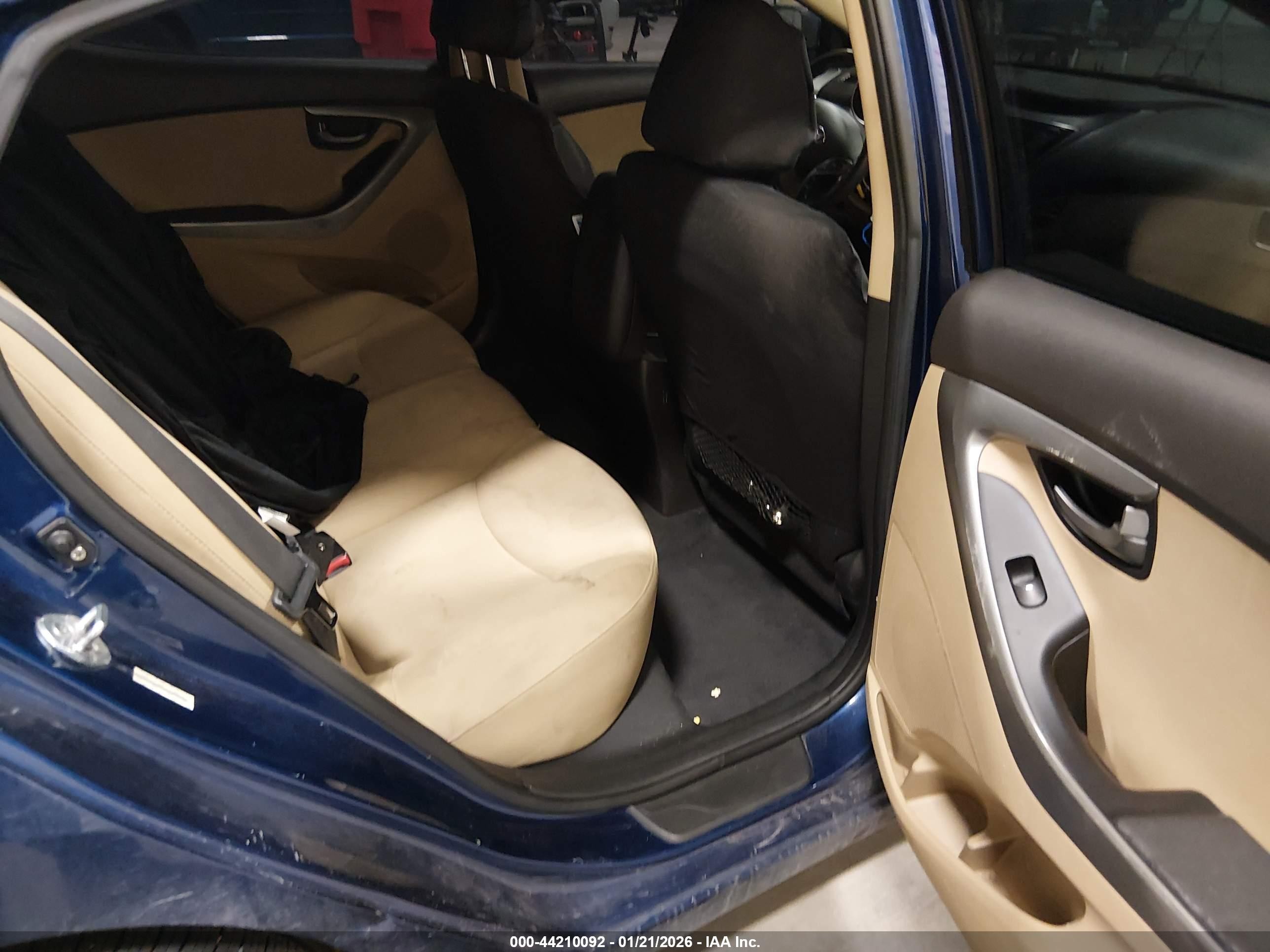 2013 Hyundai Elantra Gls Blue vin: KMHDH4AE5DU706810