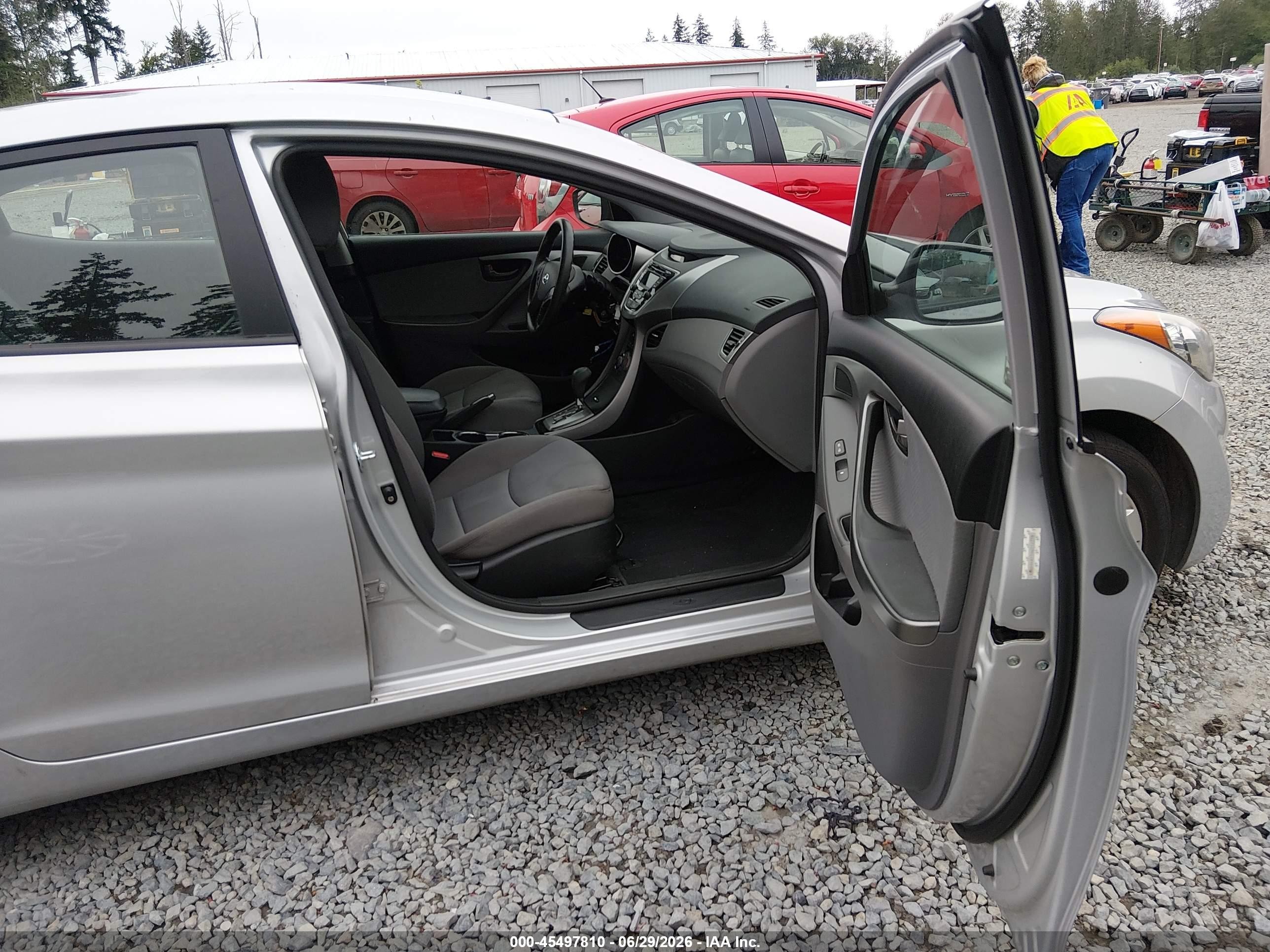 2013 Hyundai Elantra Gls Silver vin: KMHDH4AE5DU712218