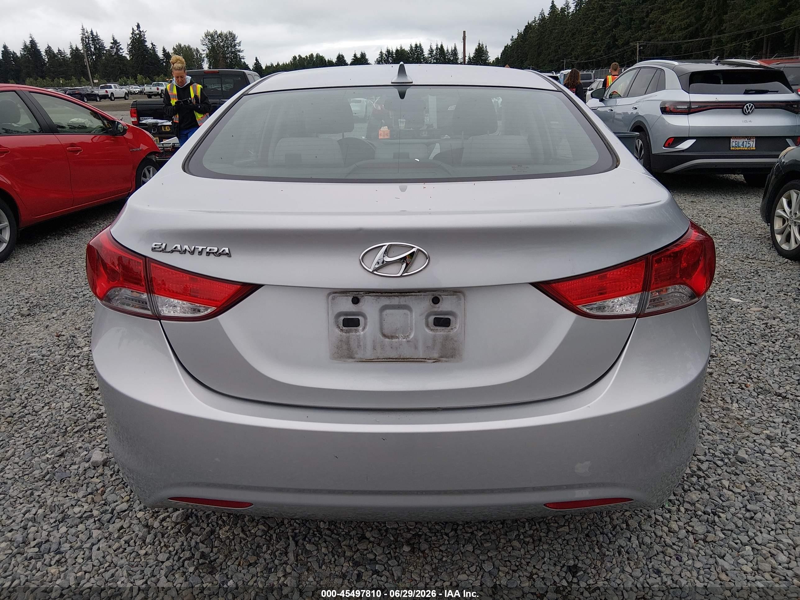 2013 Hyundai Elantra Gls Silver vin: KMHDH4AE5DU712218
