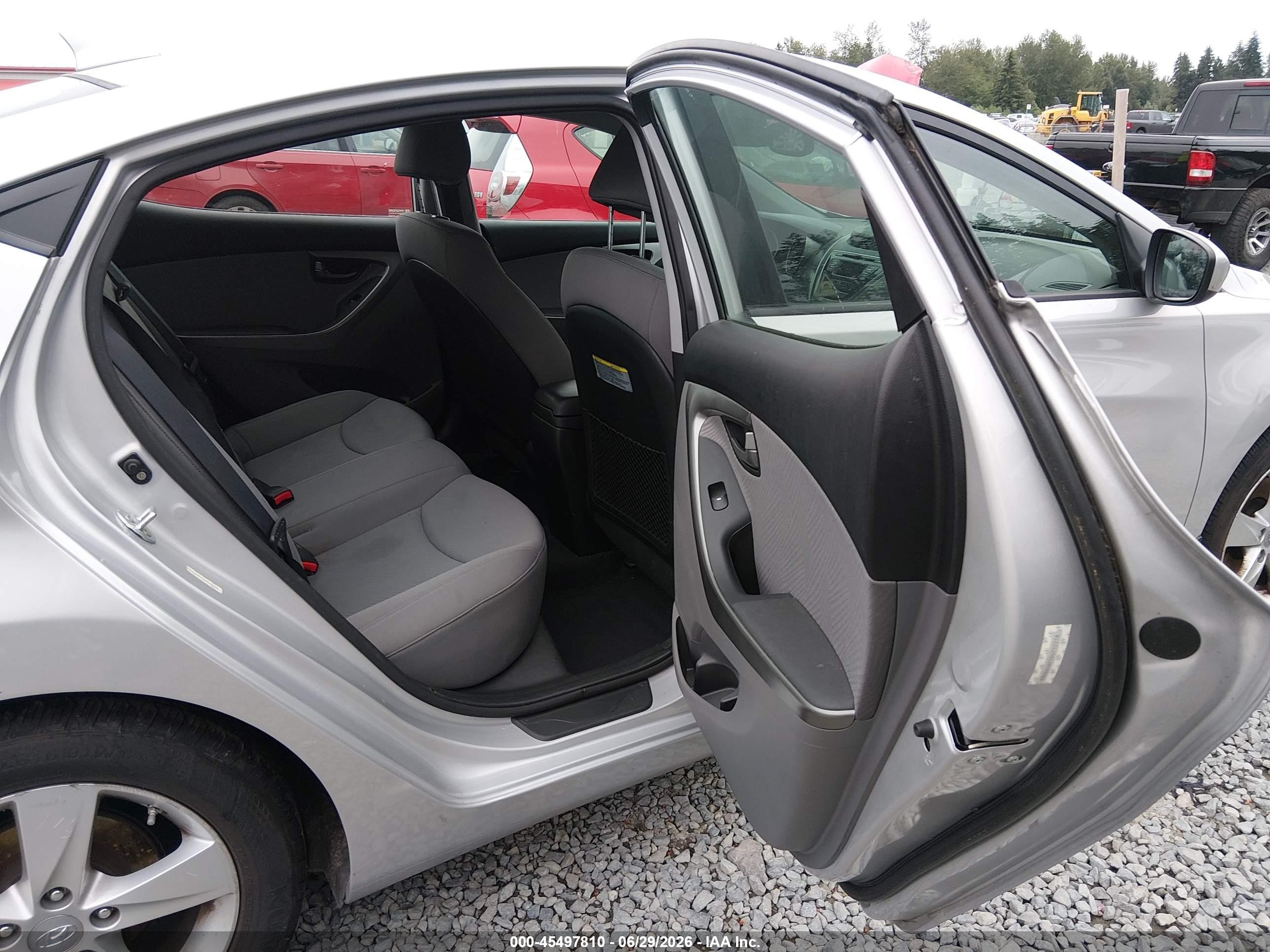 2013 Hyundai Elantra Gls Silver vin: KMHDH4AE5DU712218