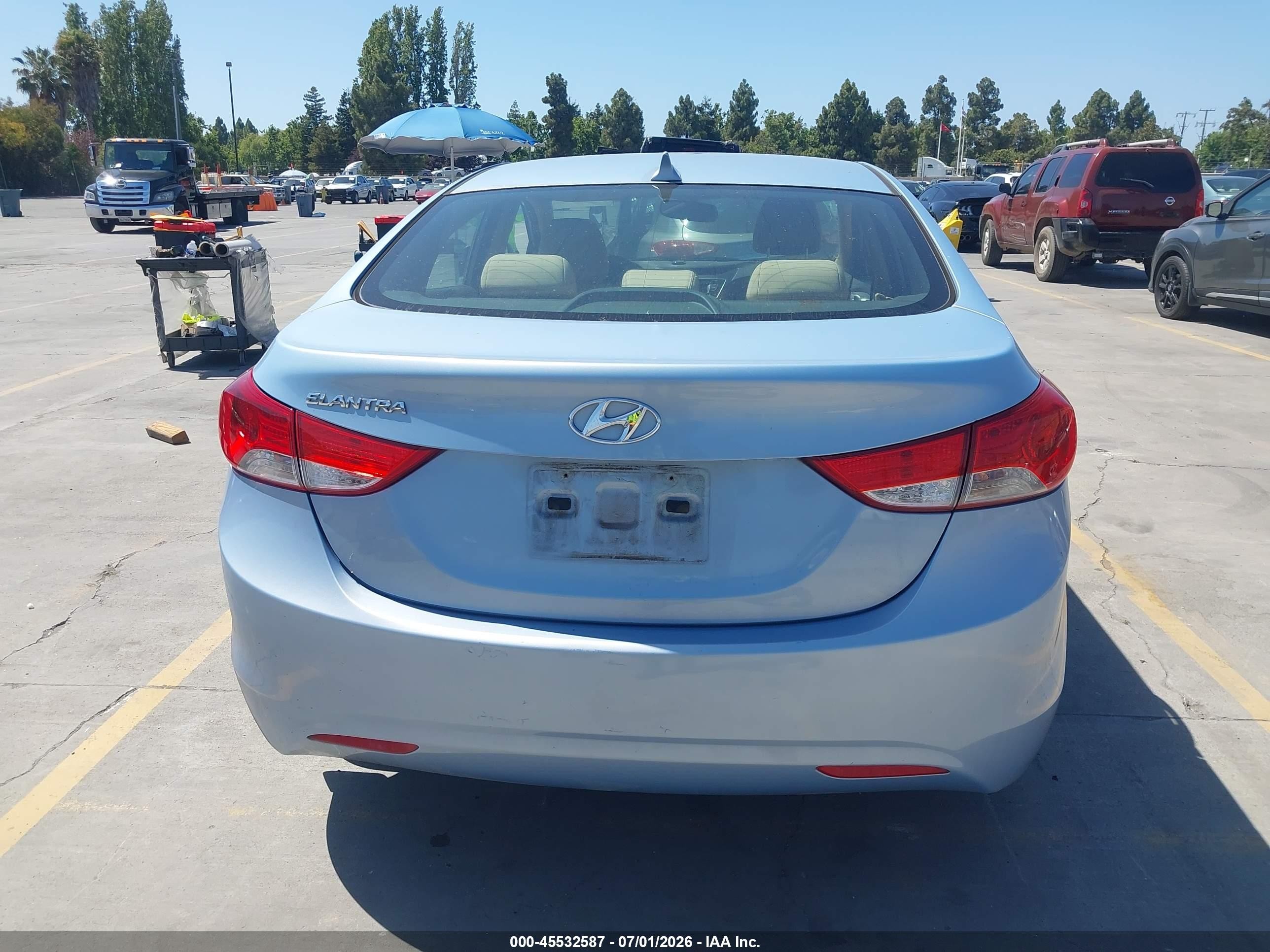 2013 Hyundai Elantra Gls Blue vin: KMHDH4AE5DU754405