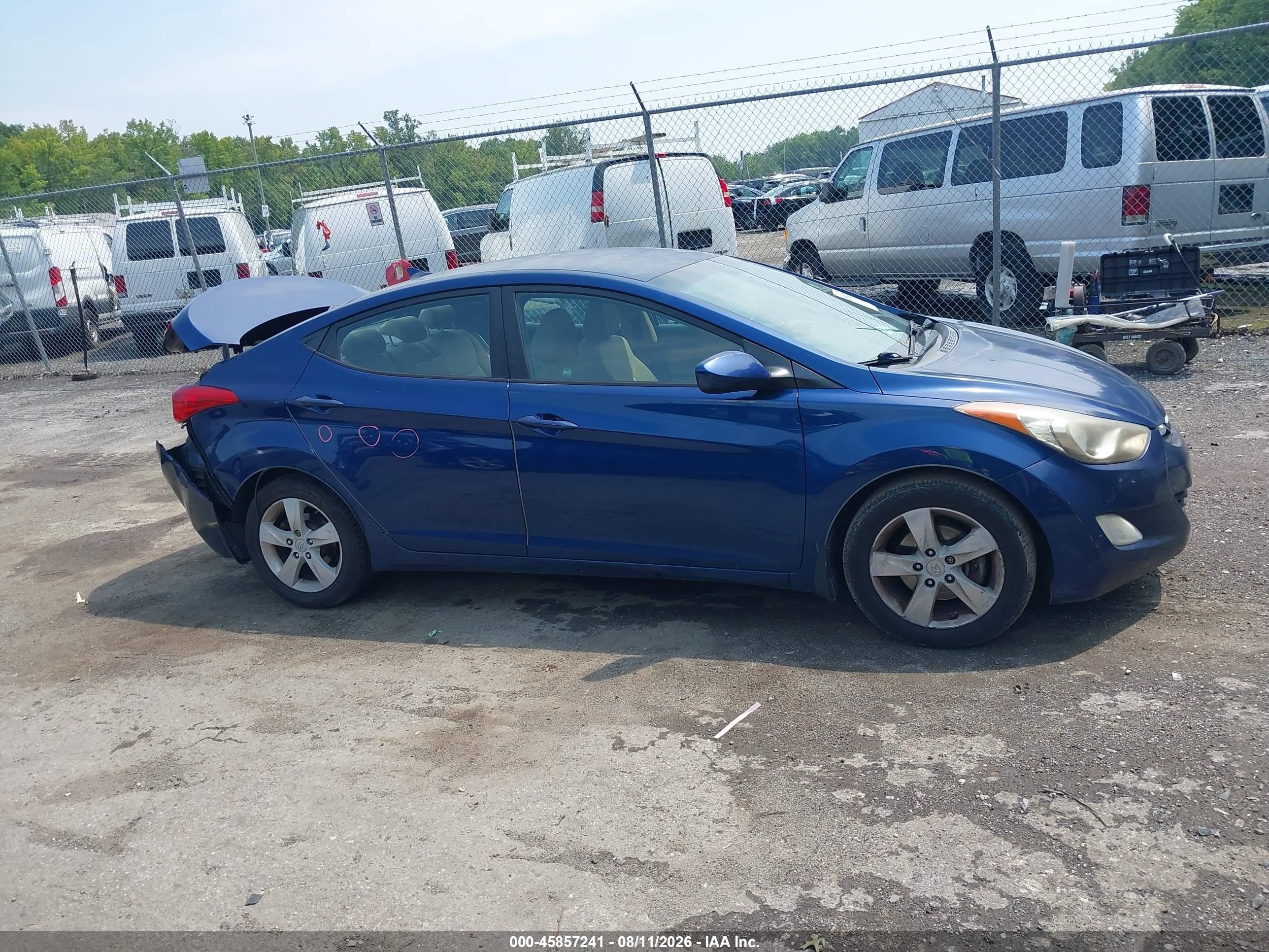 2013 Hyundai Elantra Gls Blue vin: KMHDH4AE5DU778039