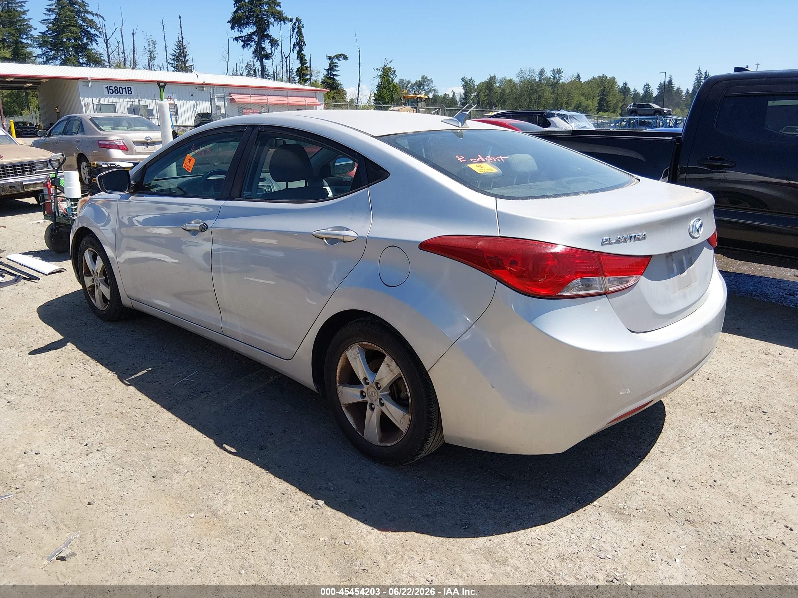 2013 Hyundai Elantra Gls Silver vin: KMHDH4AE5DU816840